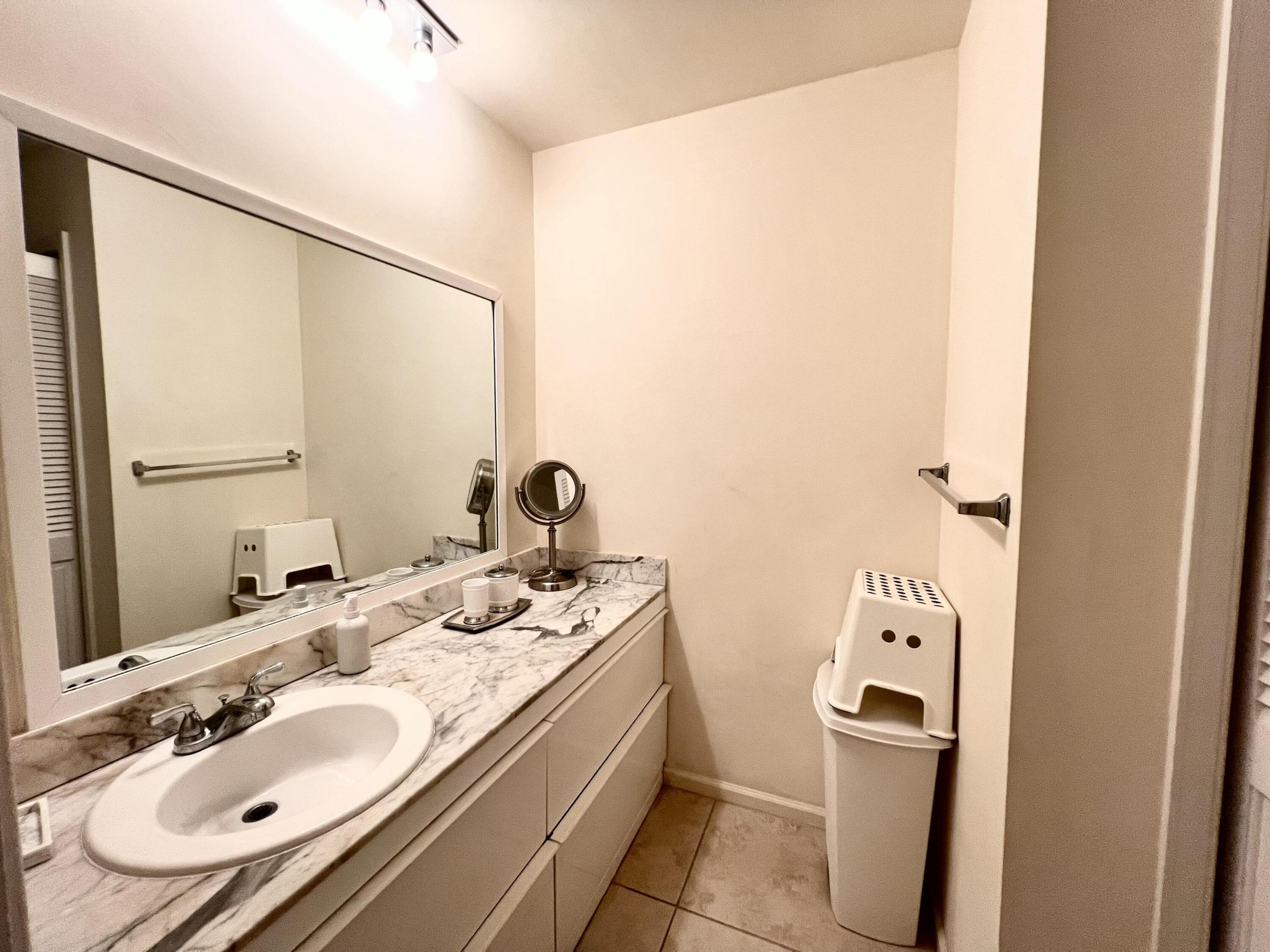 6421 BAY CLUB #3, Fort Lauderdale FL 33308