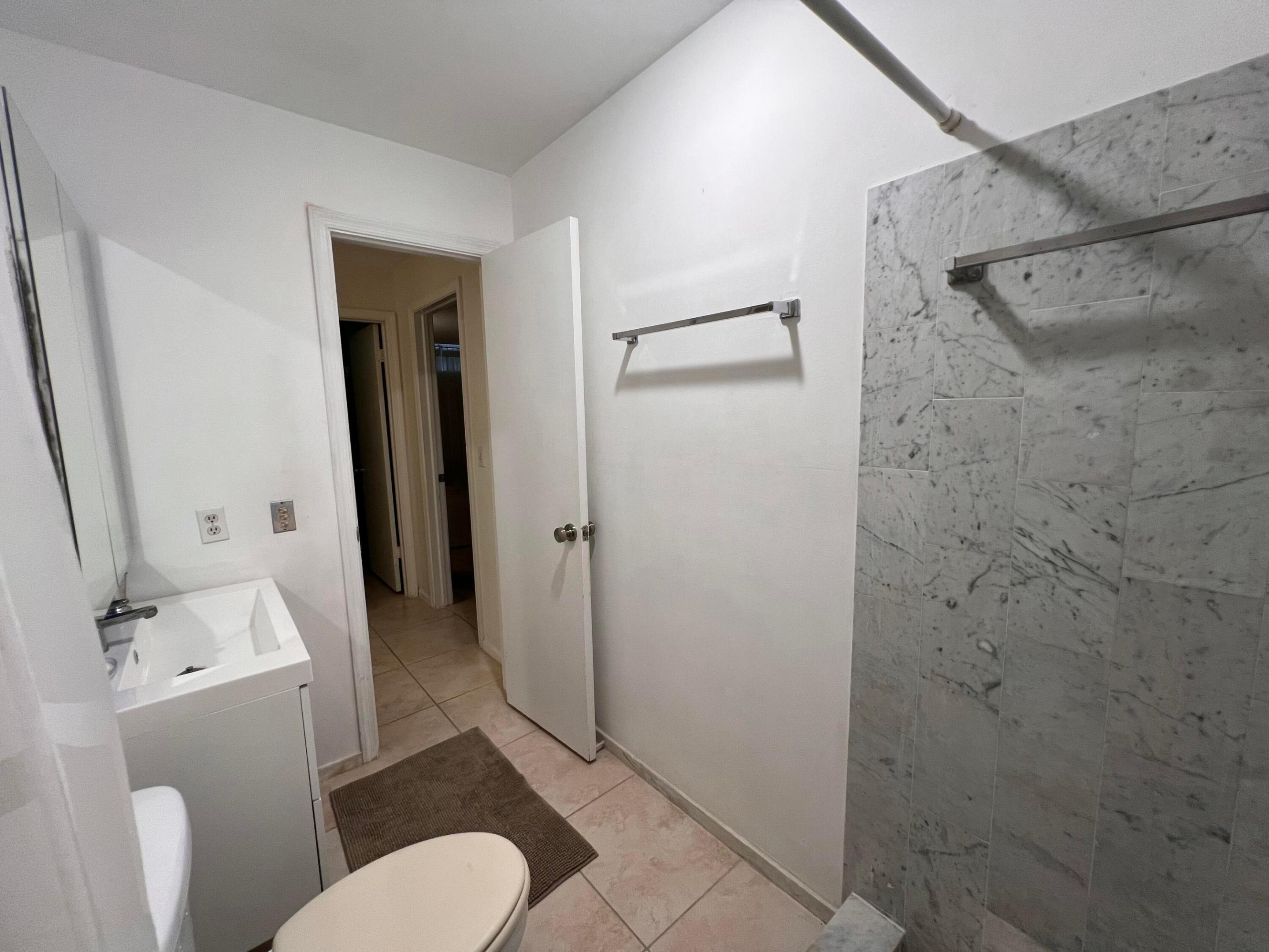 6421 BAY CLUB #3, Fort Lauderdale FL 33308