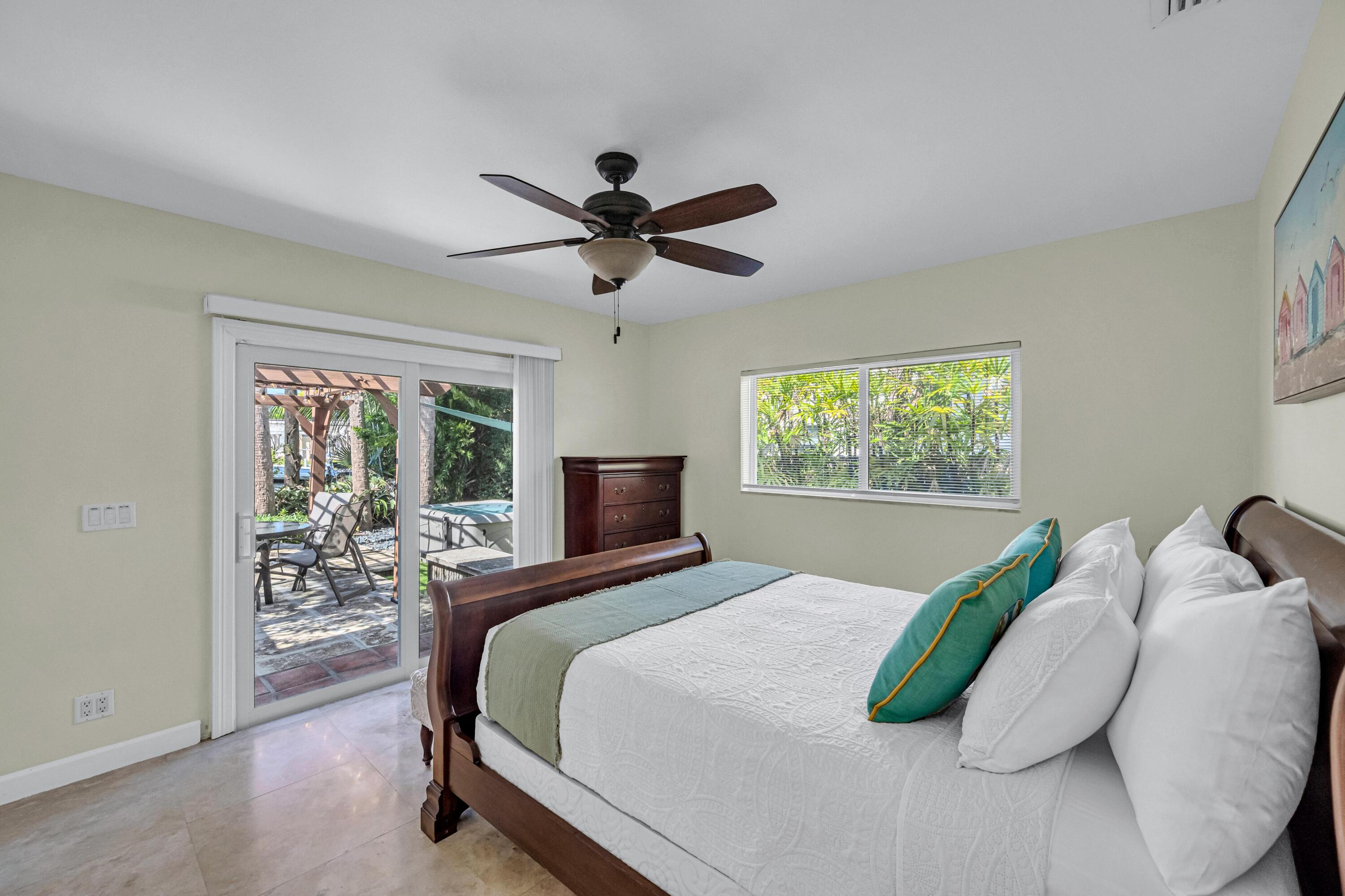 1995 Ixora, North Miami FL 33181