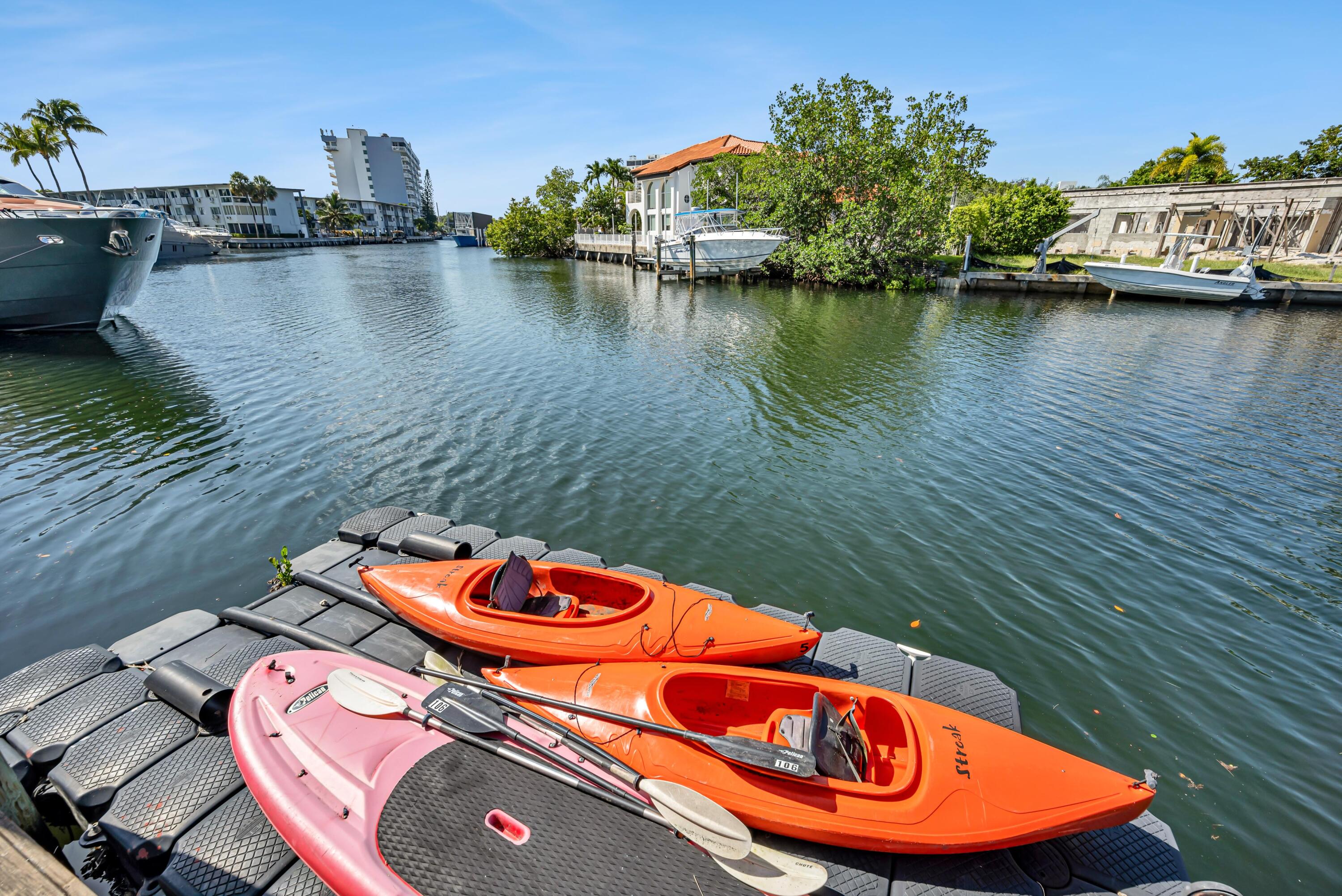 1995 Ixora, North Miami FL 33181