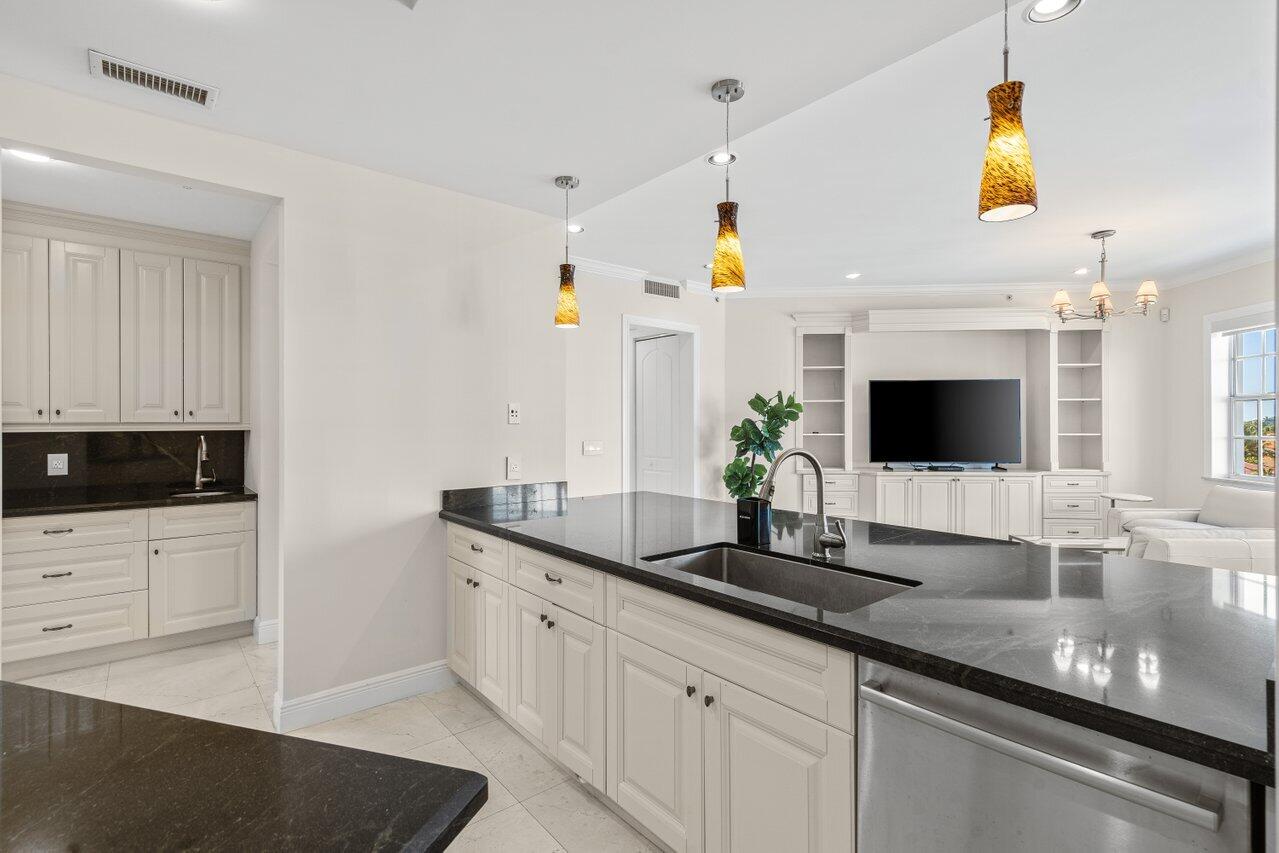 3000 S HIGHWAY A1A #601, Jupiter FL 33477