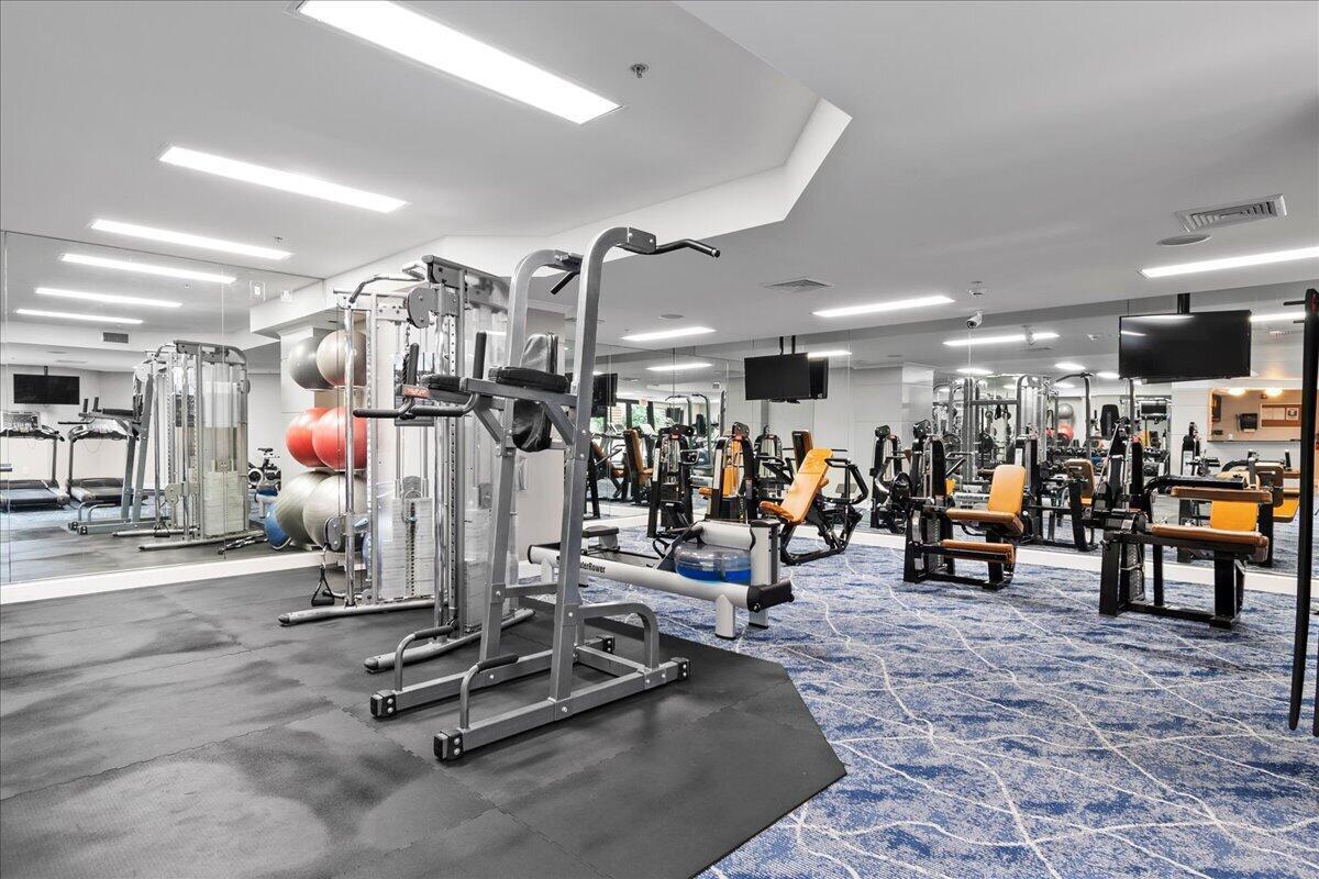 801 S Olive #118, West Palm Beach FL 33401