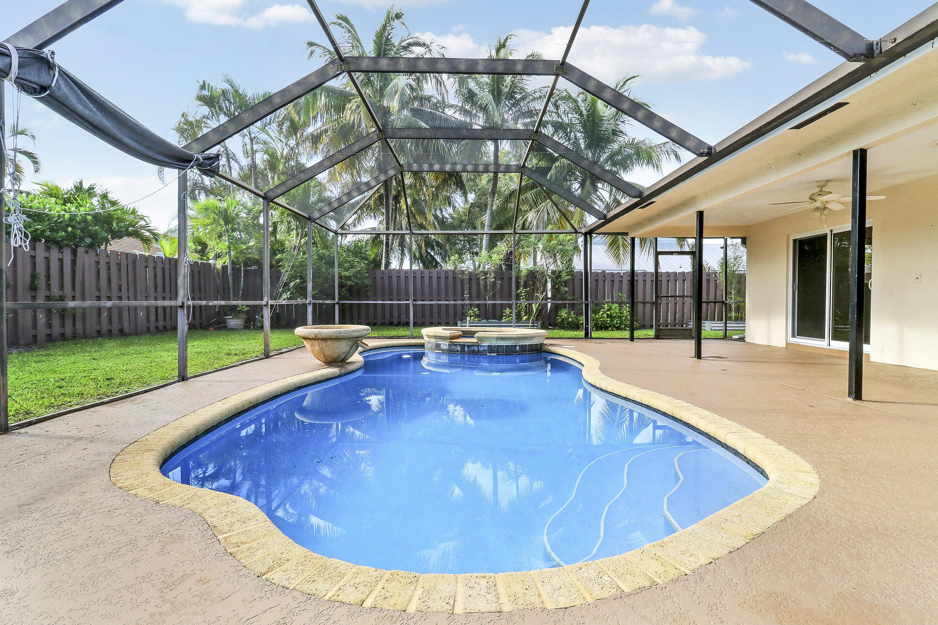 100 SW 15th, Boca Raton FL 33486