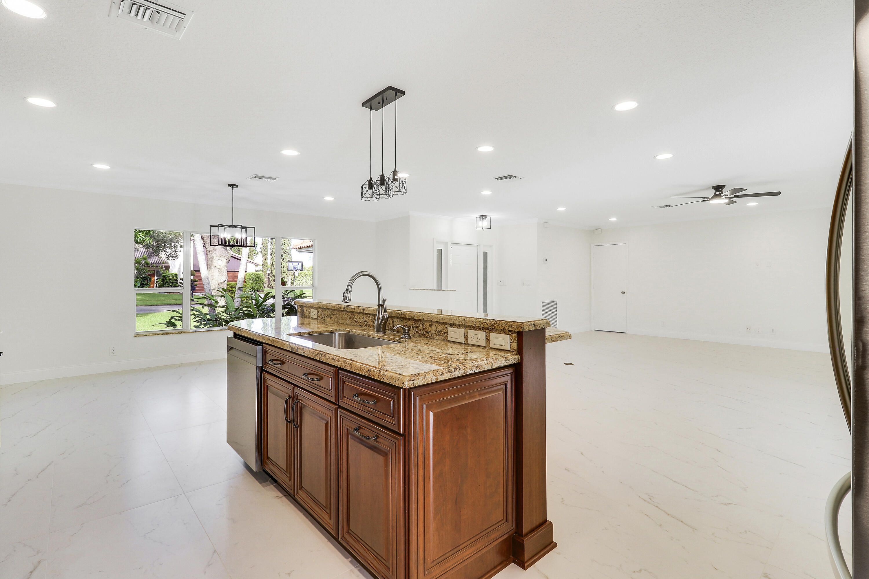 100 SW 15th, Boca Raton FL 33486