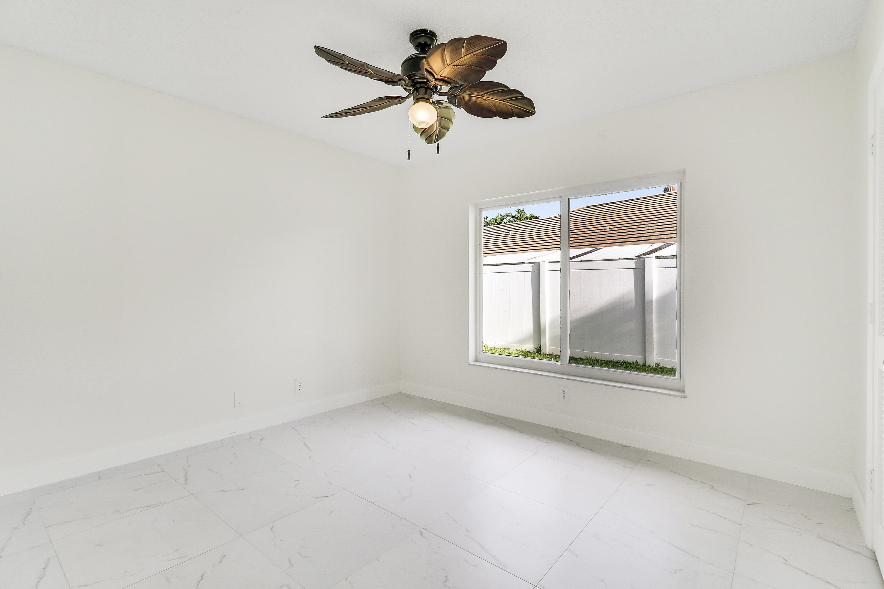 100 SW 15th, Boca Raton FL 33486