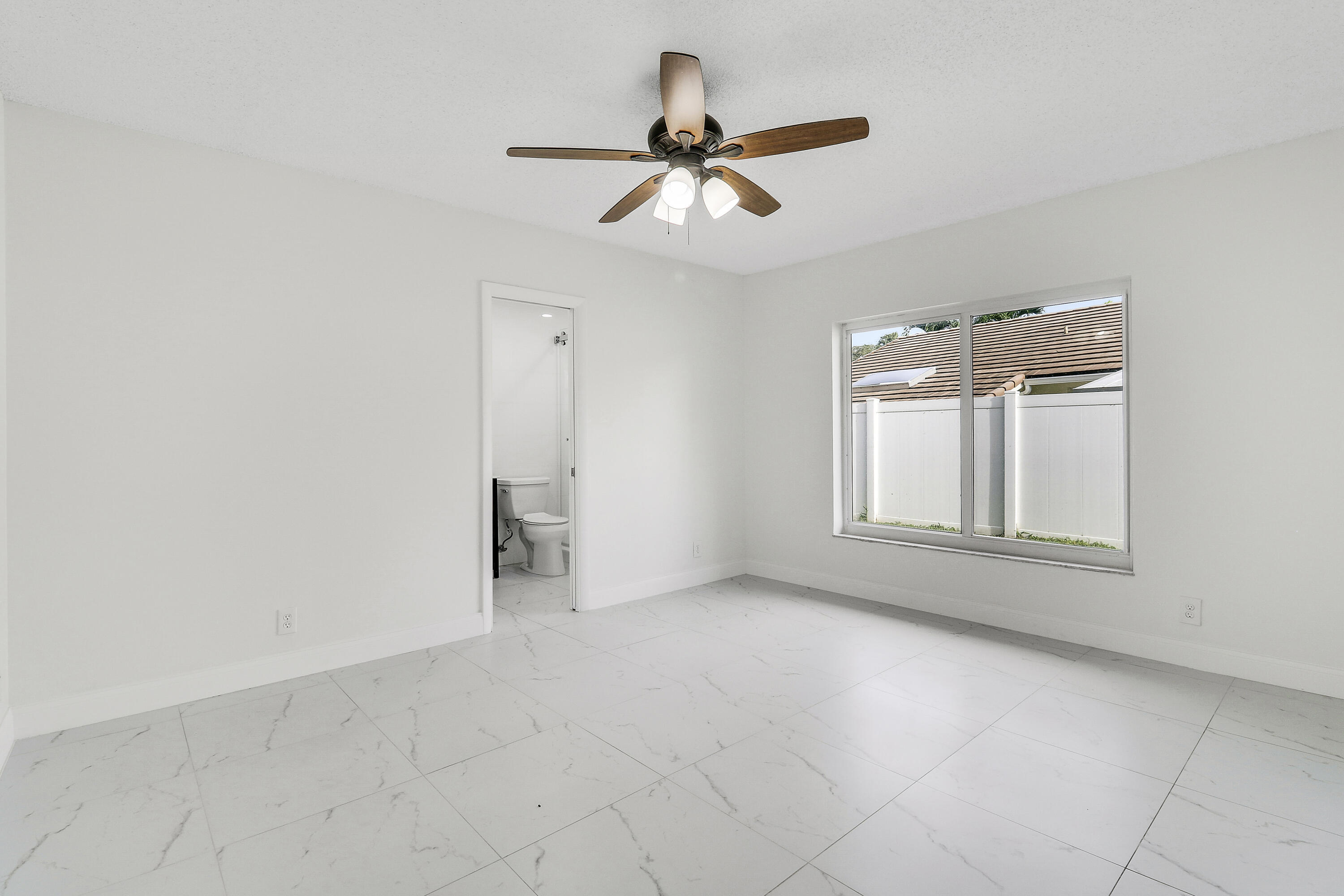 100 SW 15th, Boca Raton FL 33486