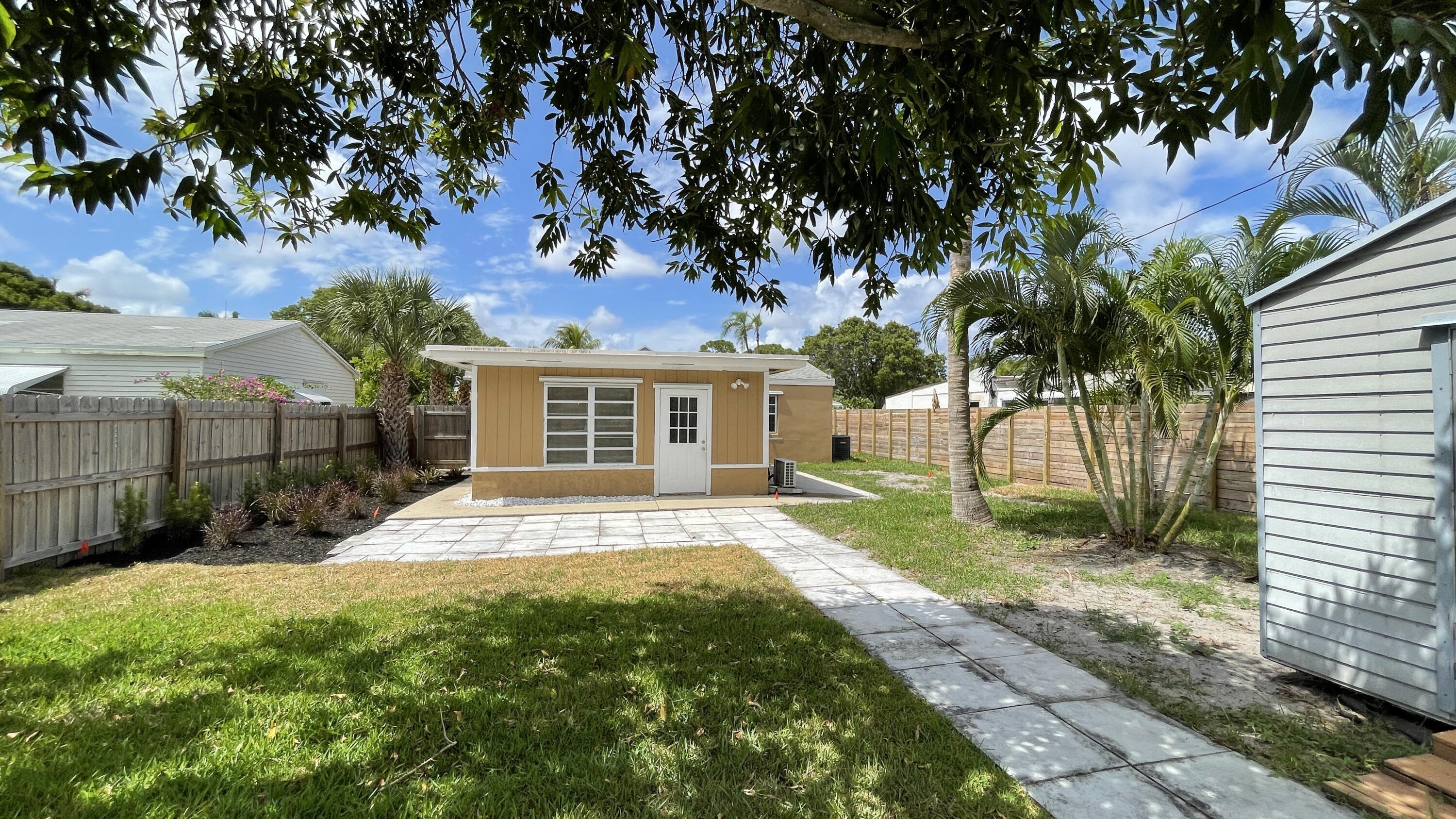 116 E CENTRAL, Lantana FL 33462