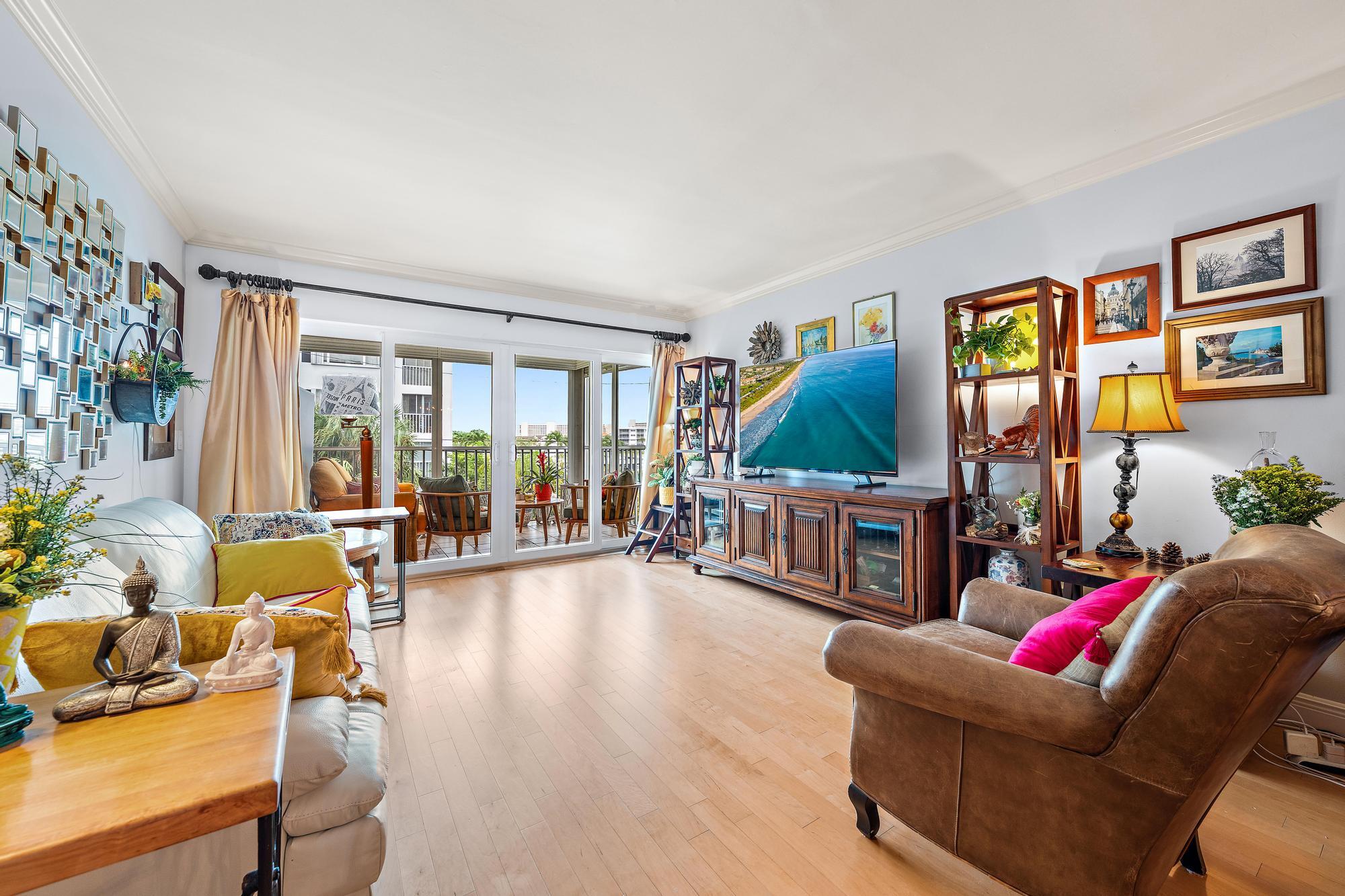 155 Yacht Club #207, North Palm Beach FL 33408