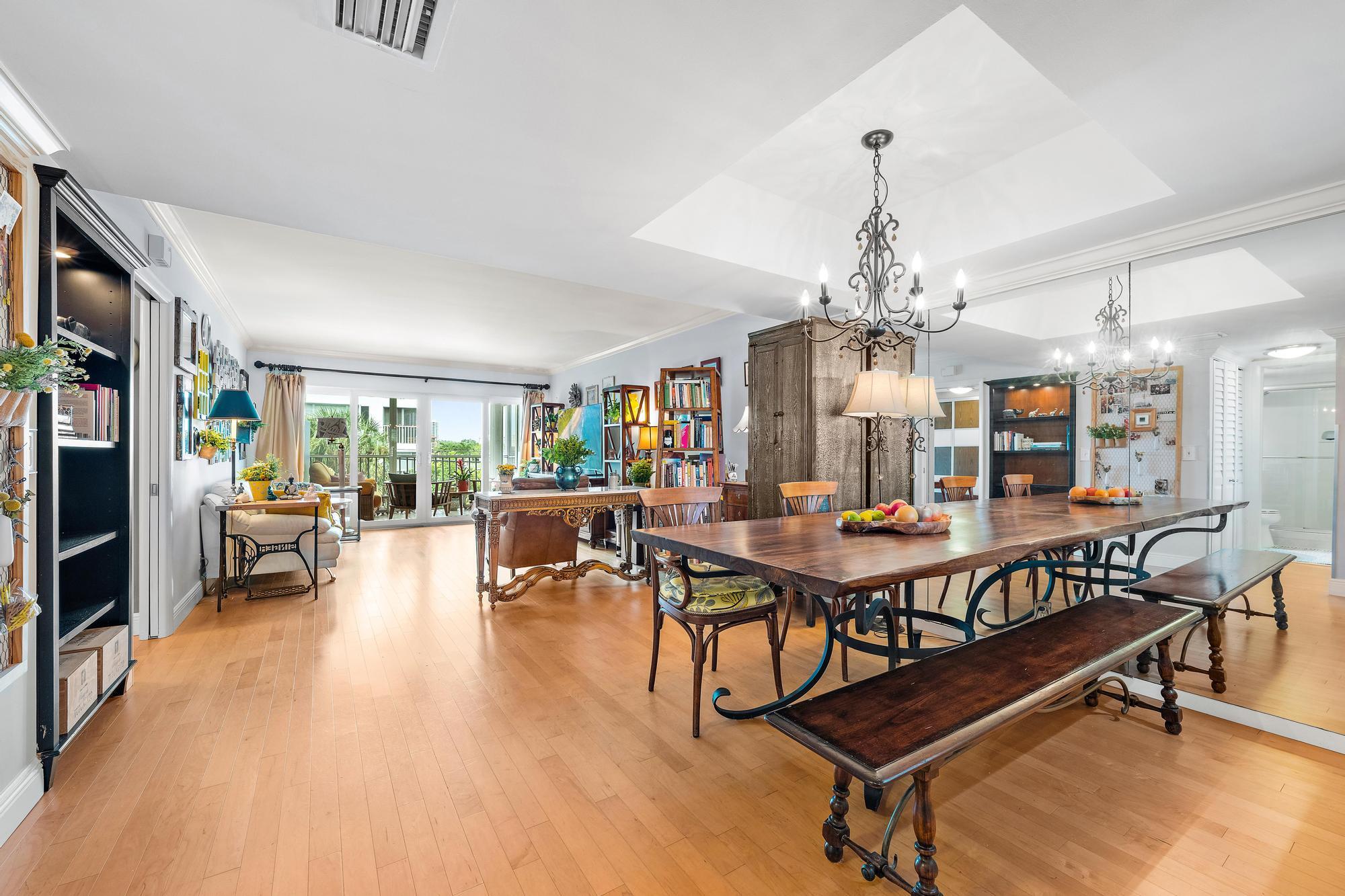 155 Yacht Club #207, North Palm Beach FL 33408