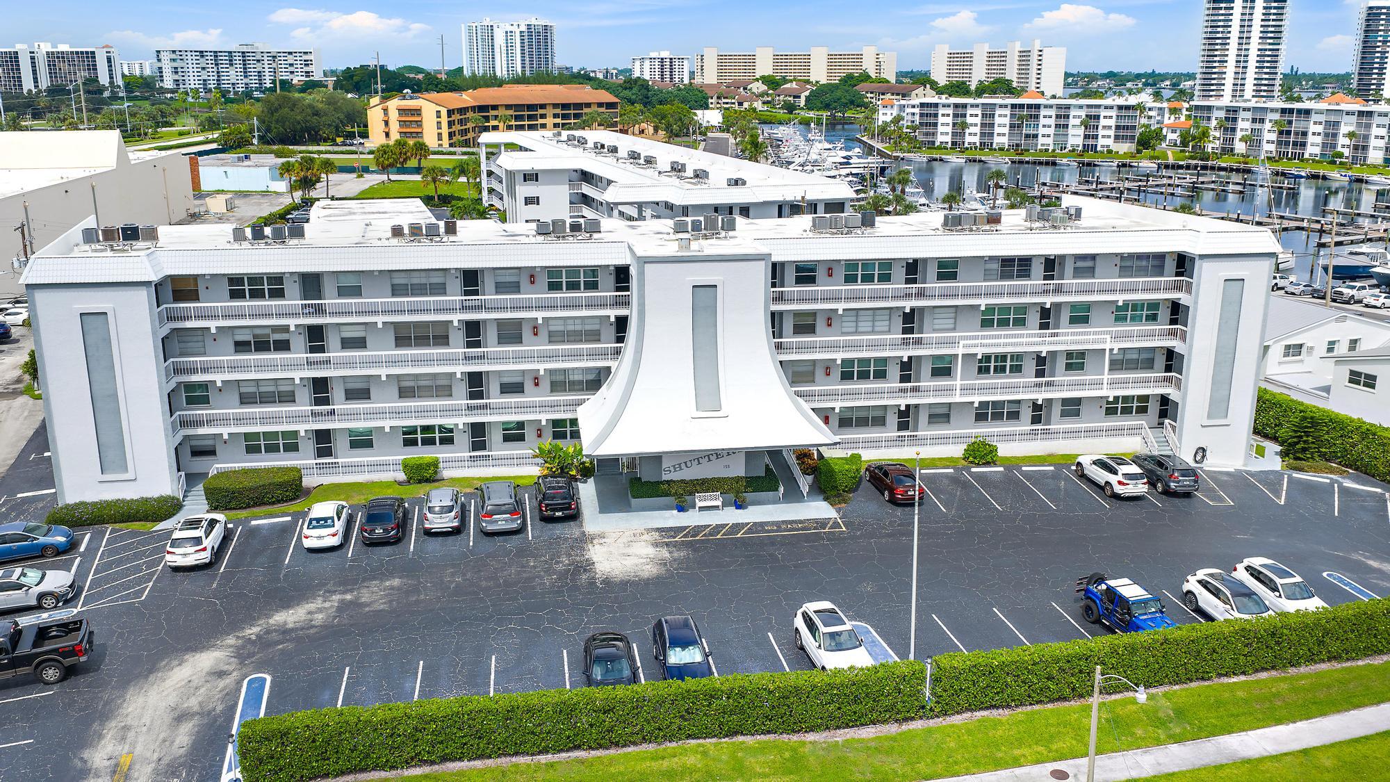 155 Yacht Club #207, North Palm Beach FL 33408