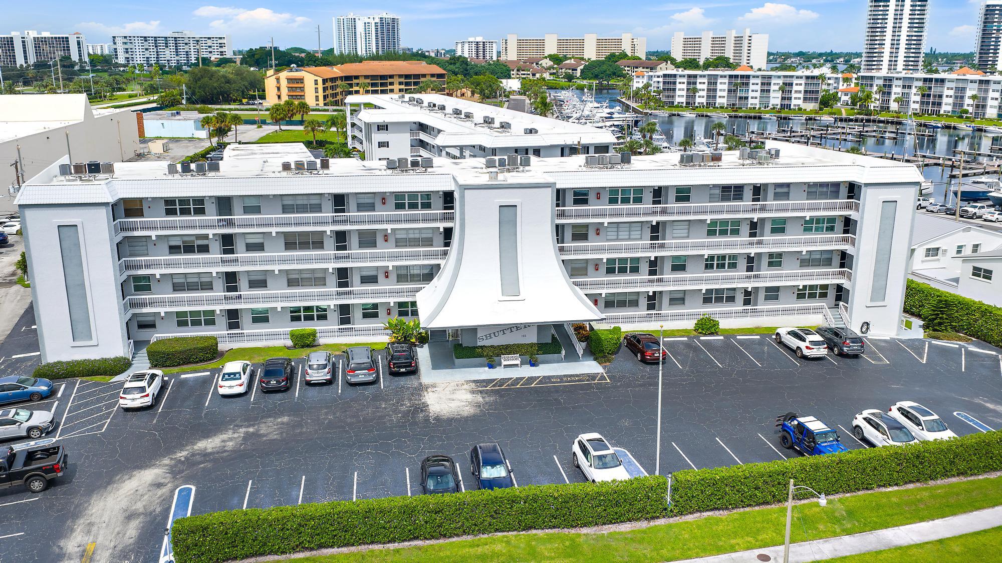 155 Yacht Club #207, North Palm Beach FL 33408