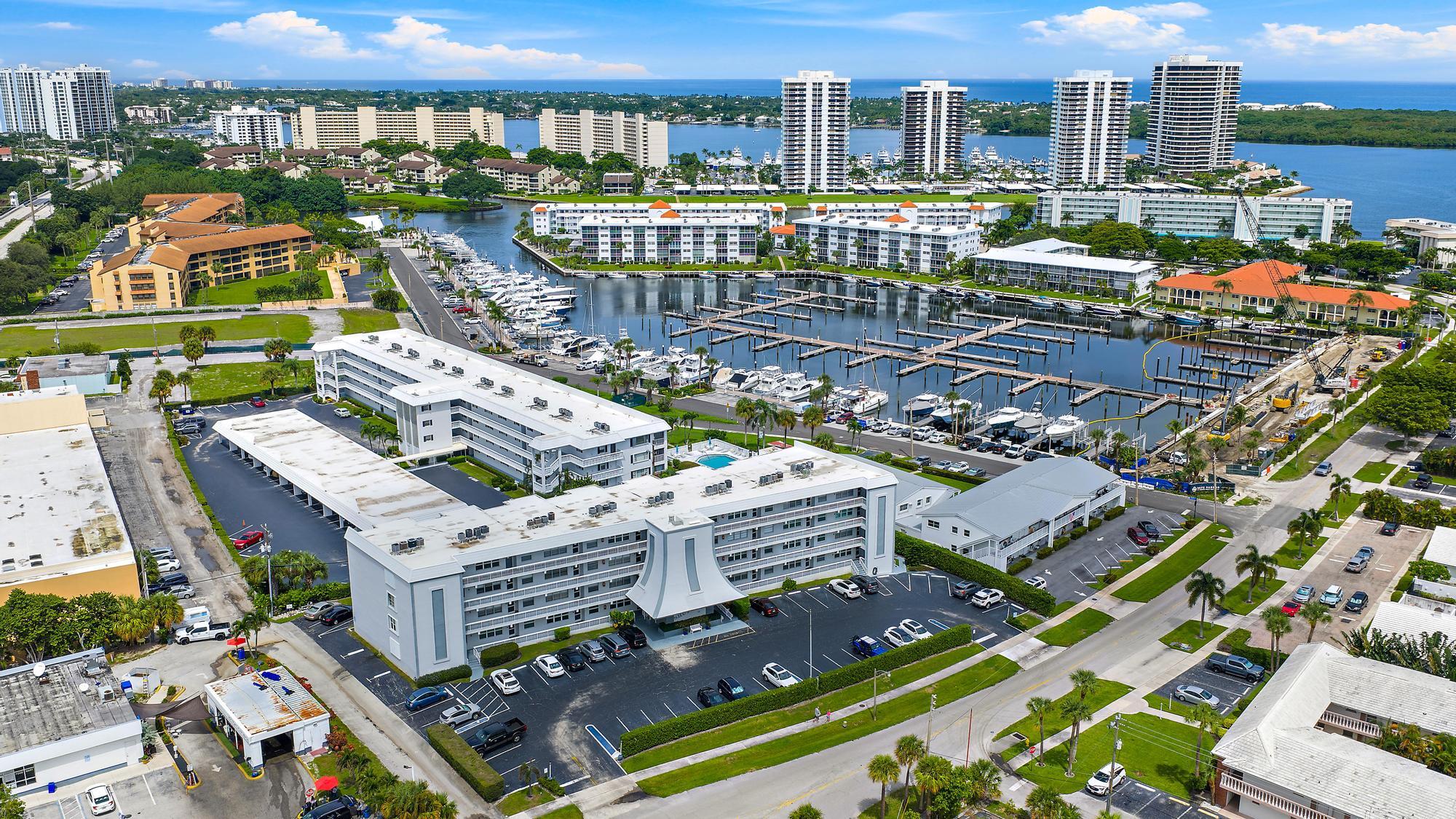 155 Yacht Club #207, North Palm Beach FL 33408