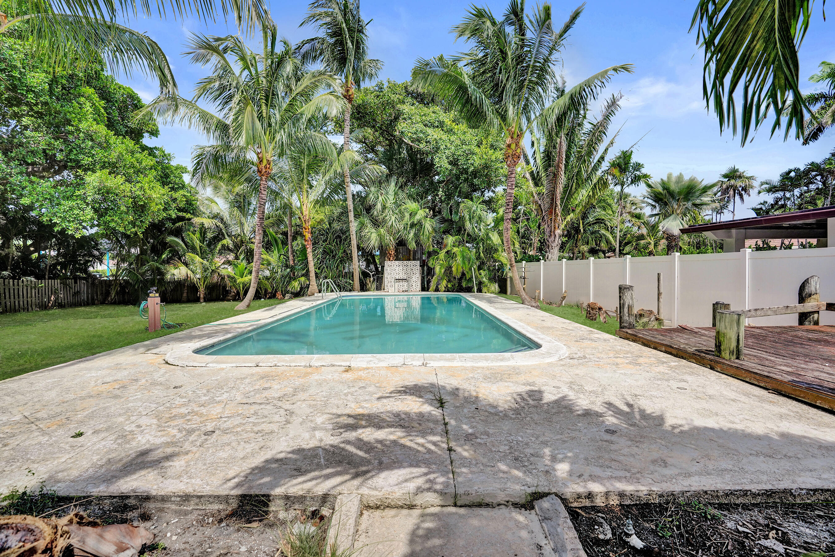 460 SE 18TH, Deerfield Beach FL 33441