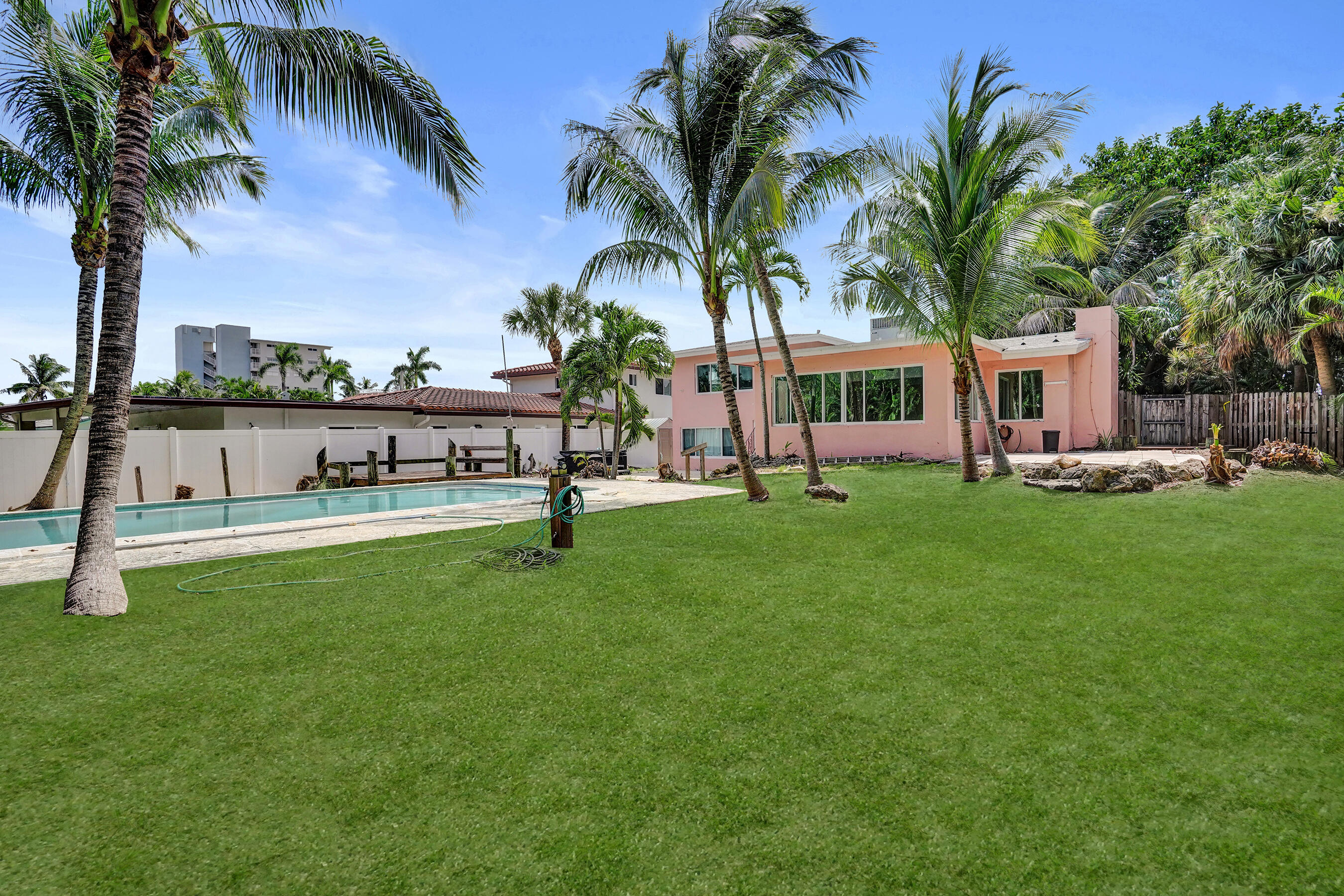 460 SE 18TH, Deerfield Beach FL 33441