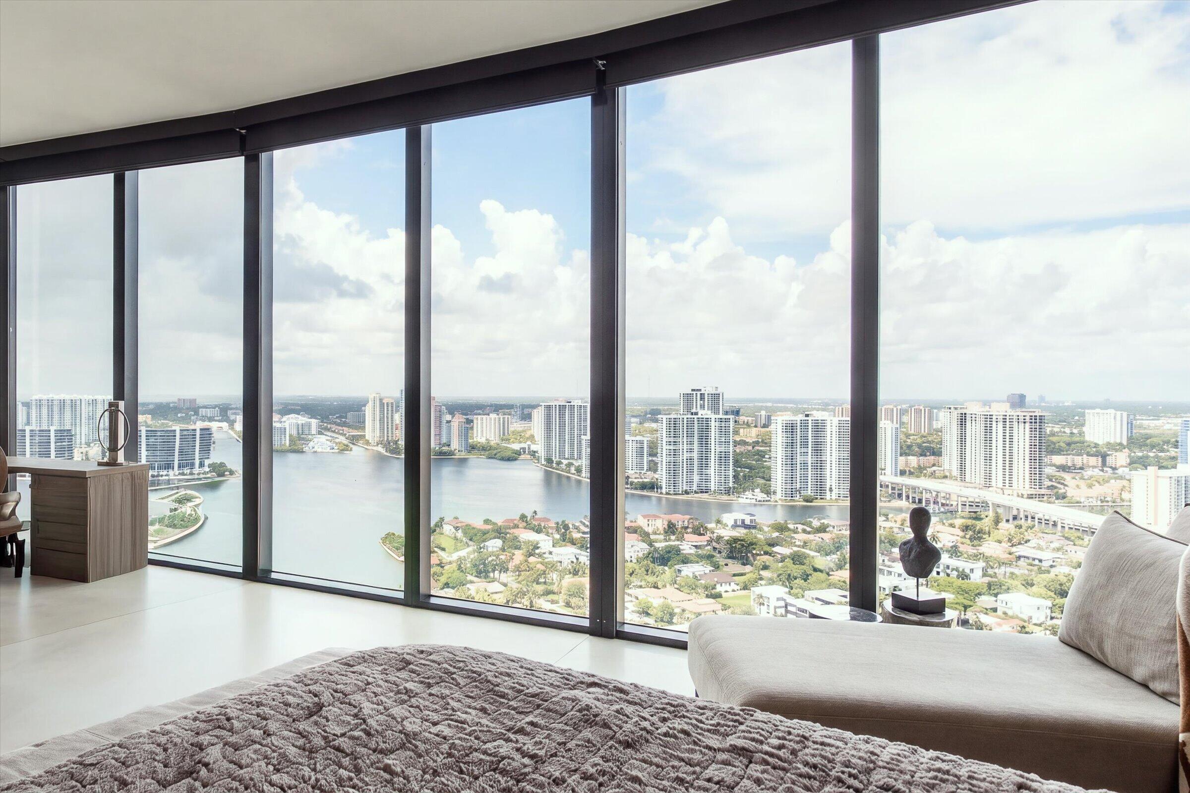18555 Collins #3303, Sunny Isles Beach FL 33160