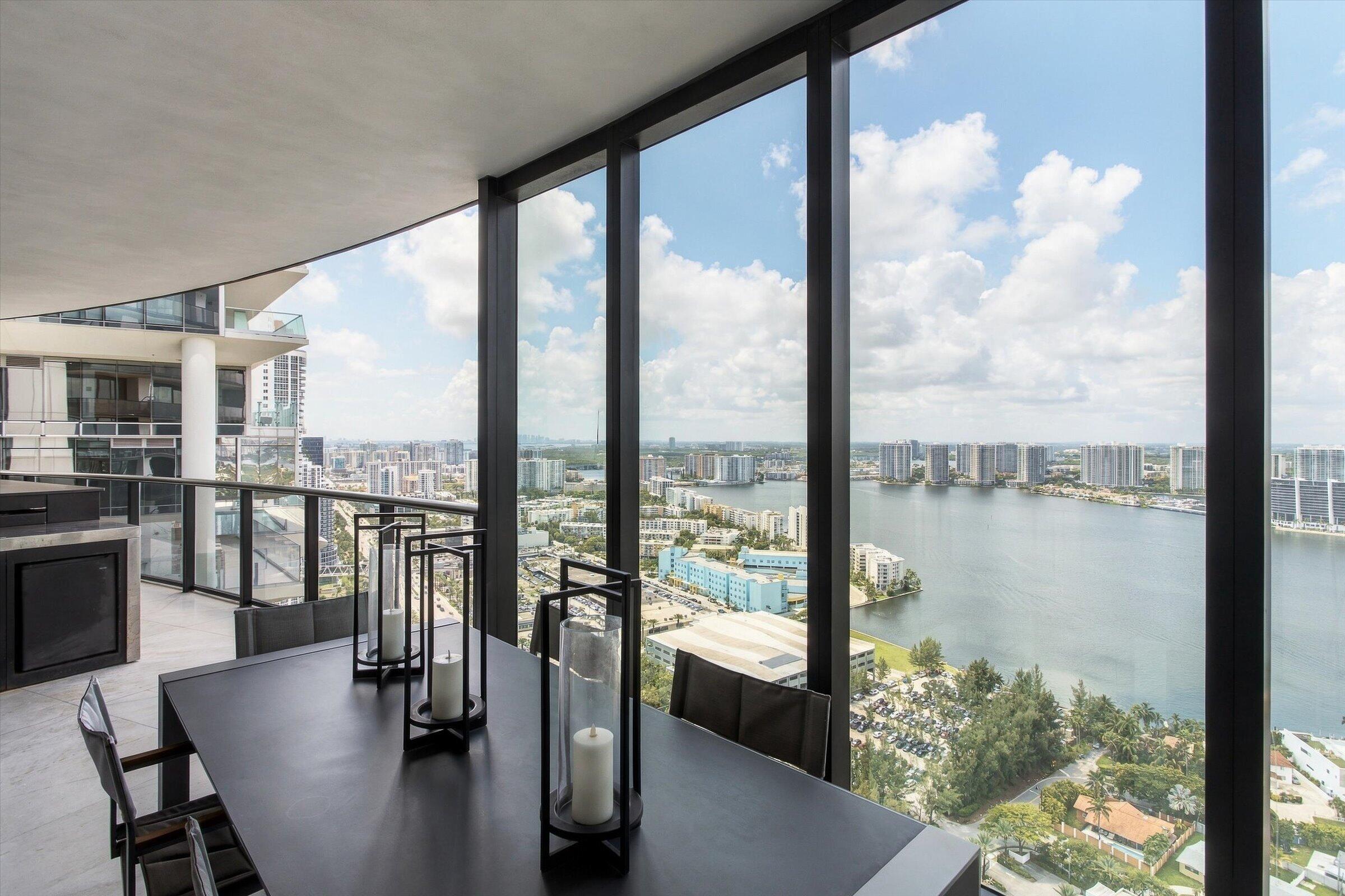 18555 Collins #3303, Sunny Isles Beach FL 33160