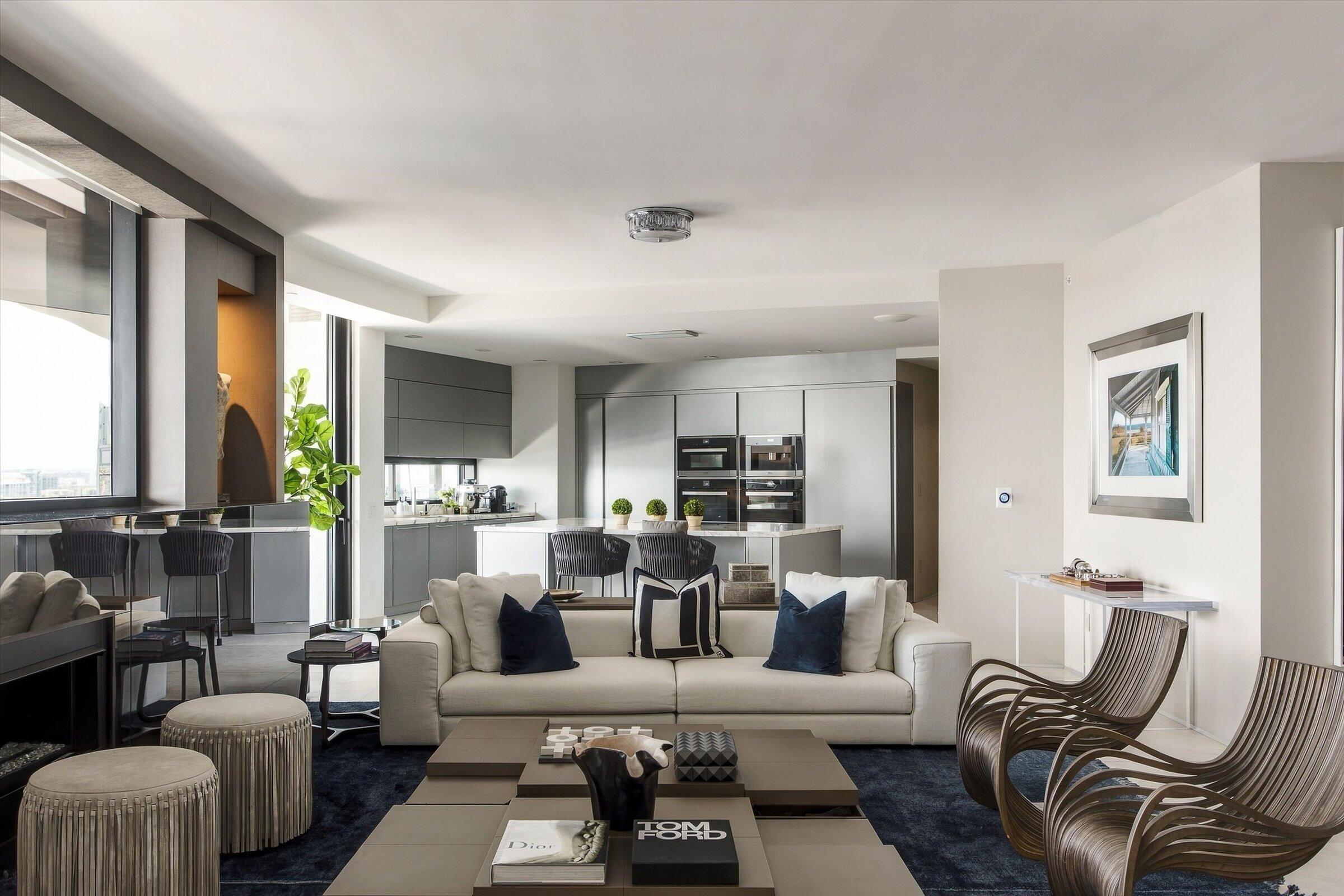 18555 Collins #3303, Sunny Isles Beach FL 33160