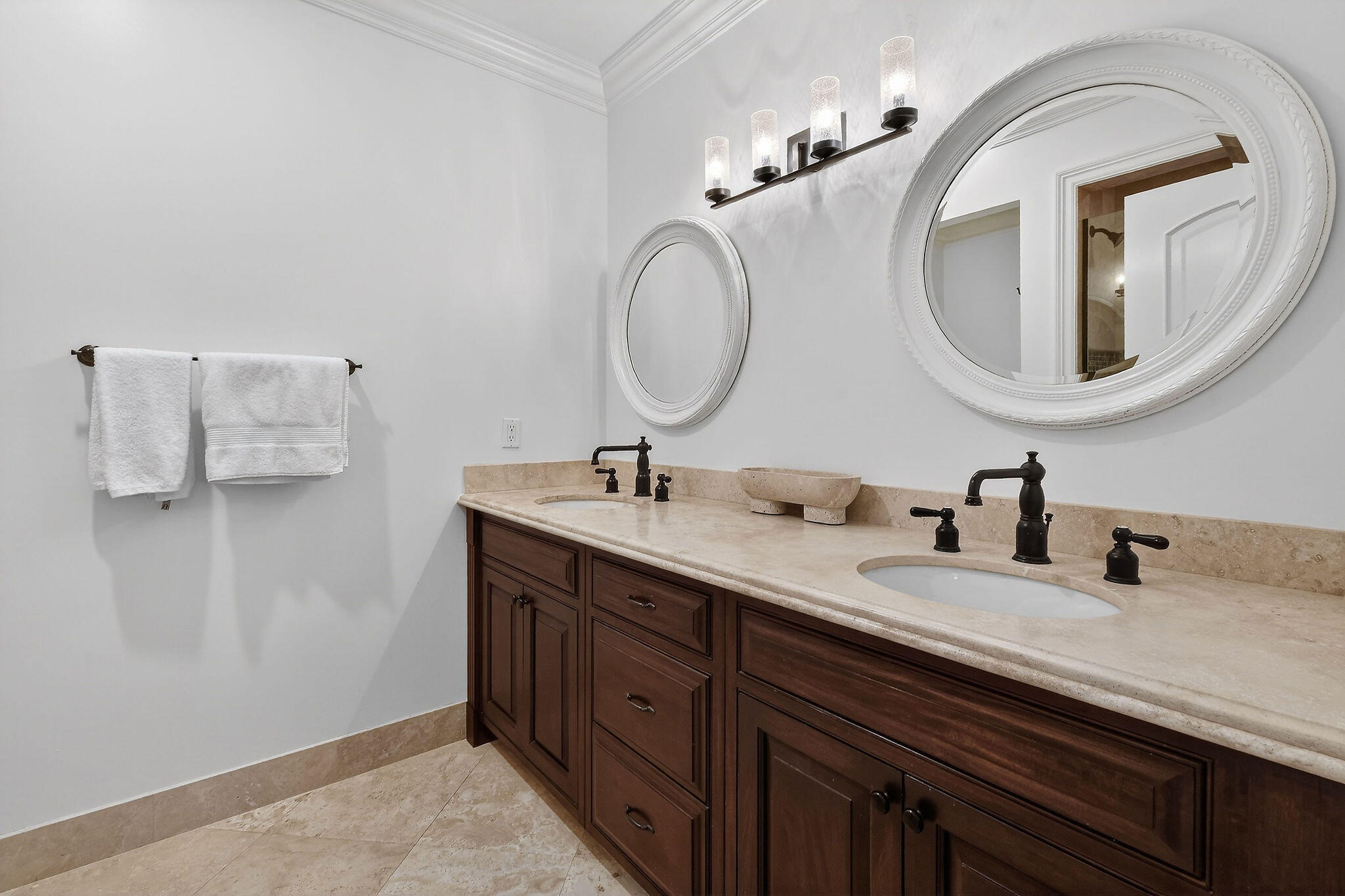 107 Schooner, Jupiter FL 33477