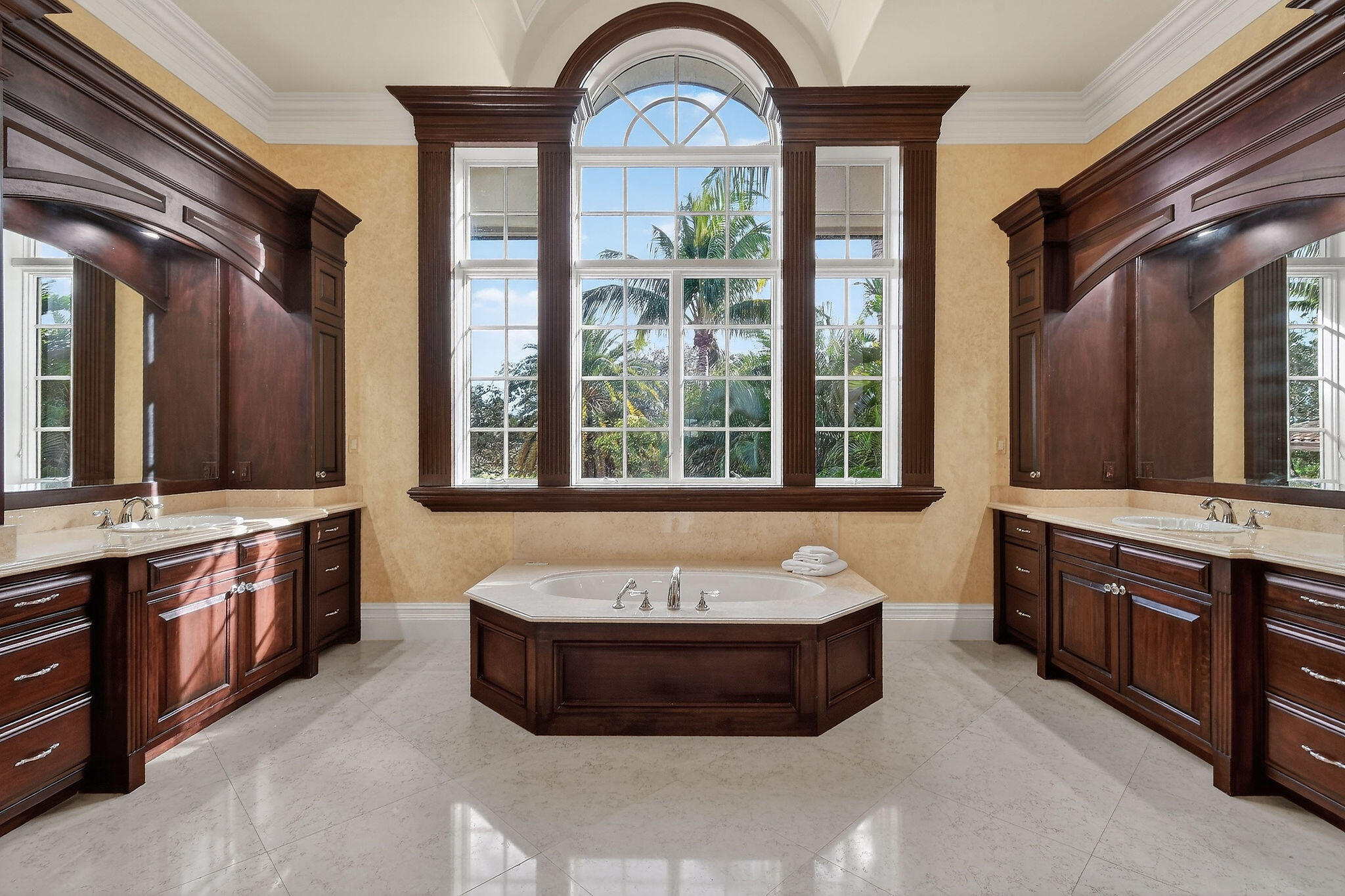 107 Schooner, Jupiter FL 33477