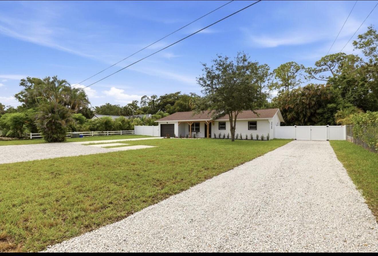 15409 Los Angeles, Loxahatchee FL 33470