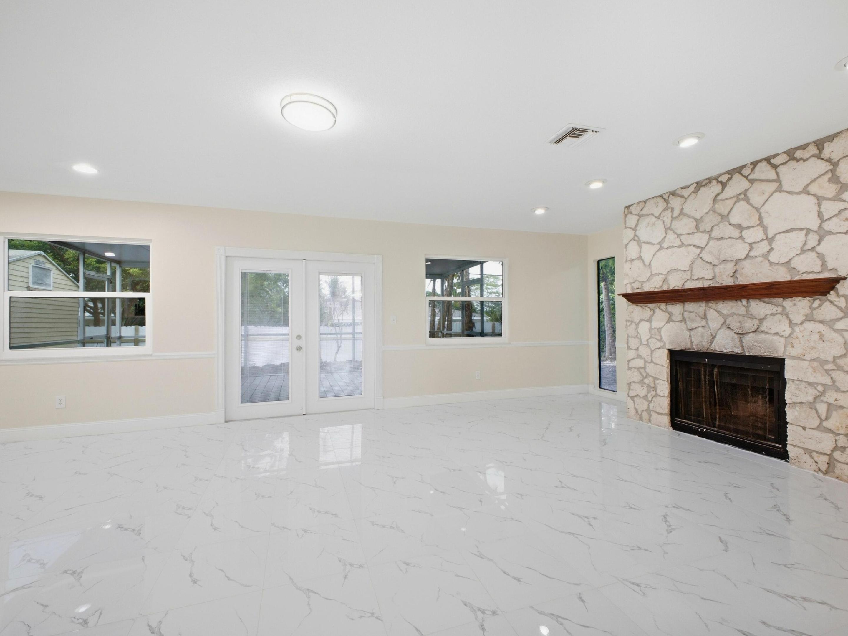 1421 Crest, Lake Worth FL 33461