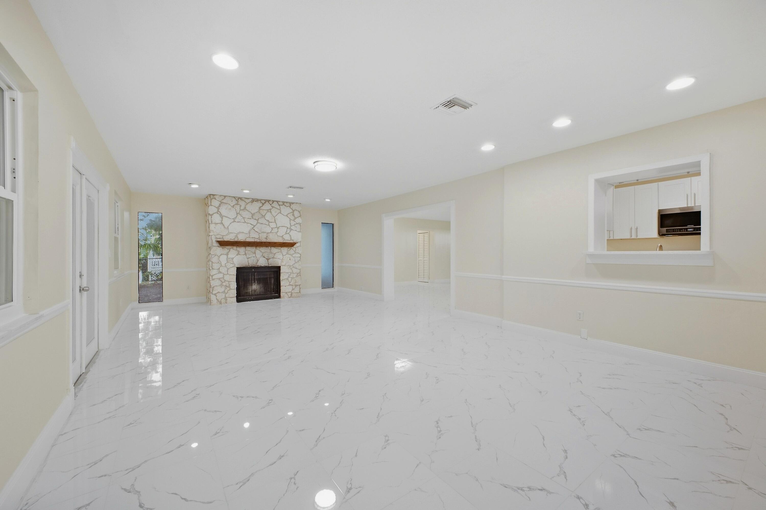 1421 Crest, Lake Worth FL 33461