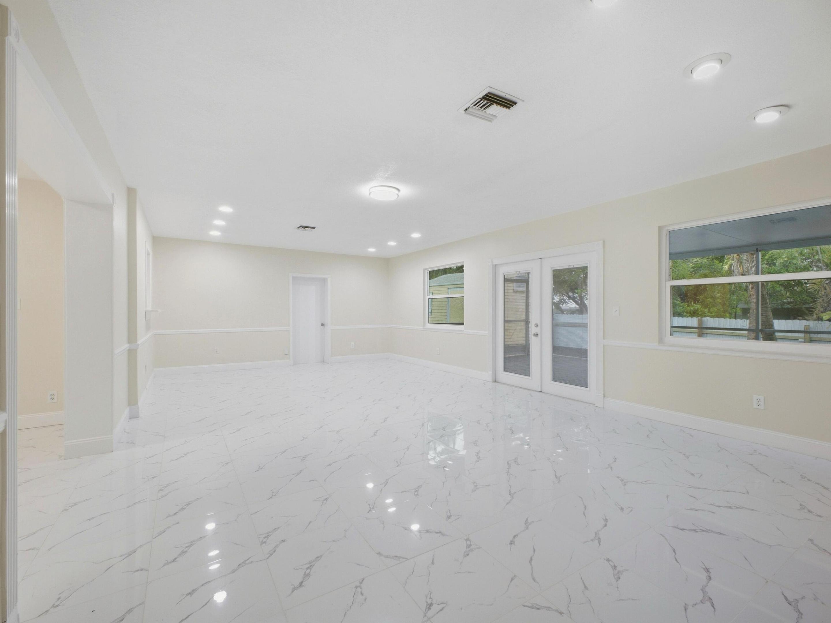 1421 Crest, Lake Worth FL 33461