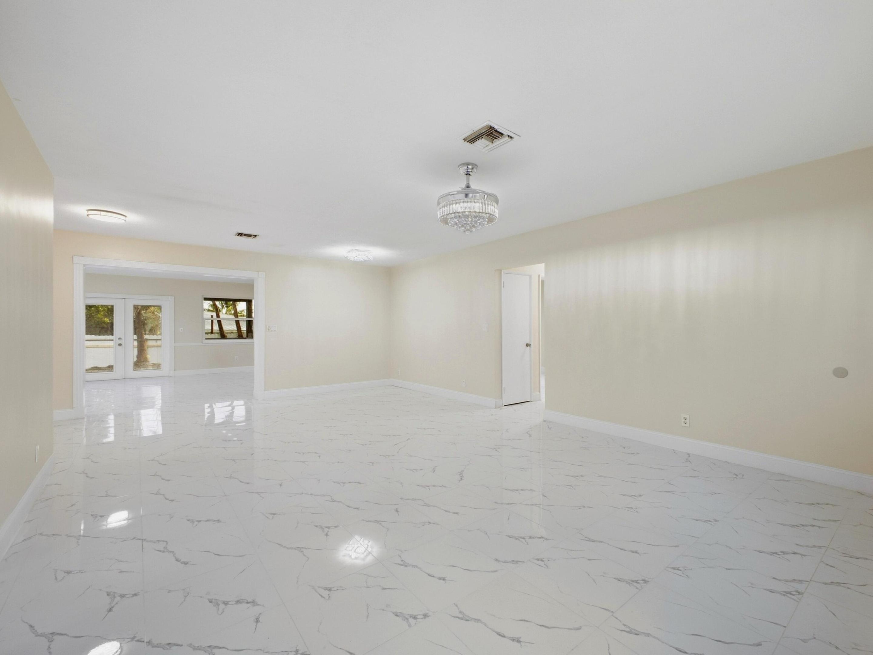 1421 Crest, Lake Worth FL 33461
