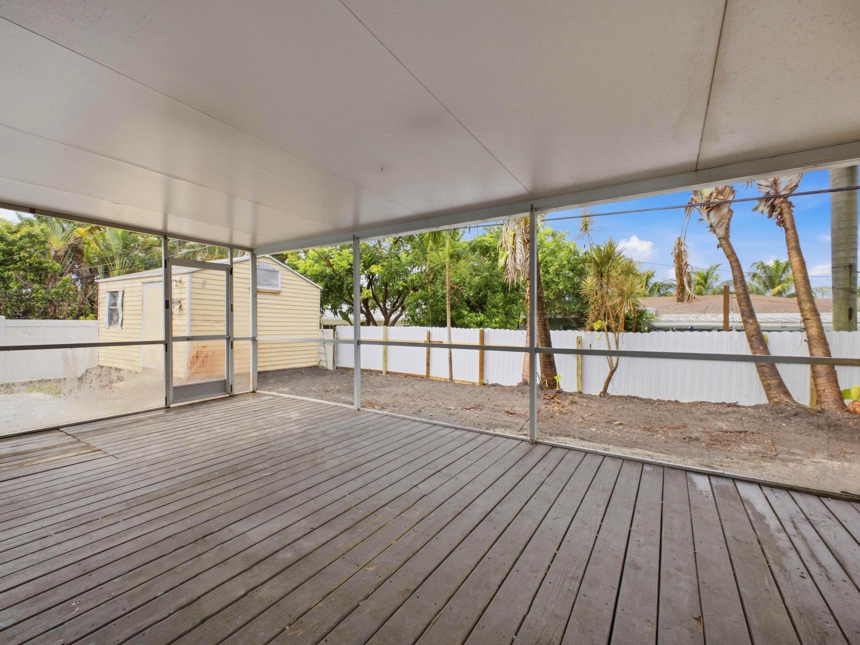 1421 Crest, Lake Worth FL 33461