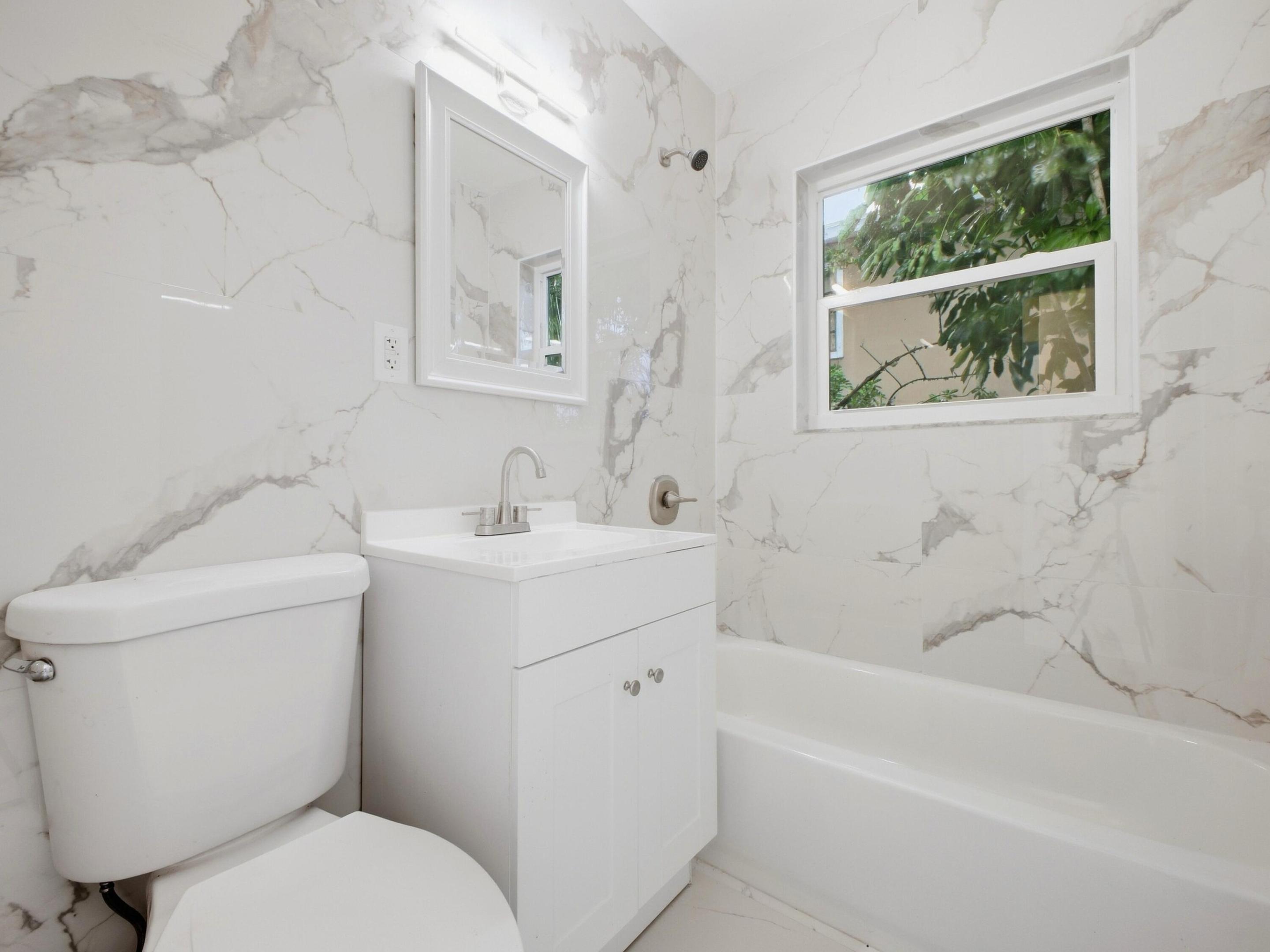 1421 Crest, Lake Worth FL 33461