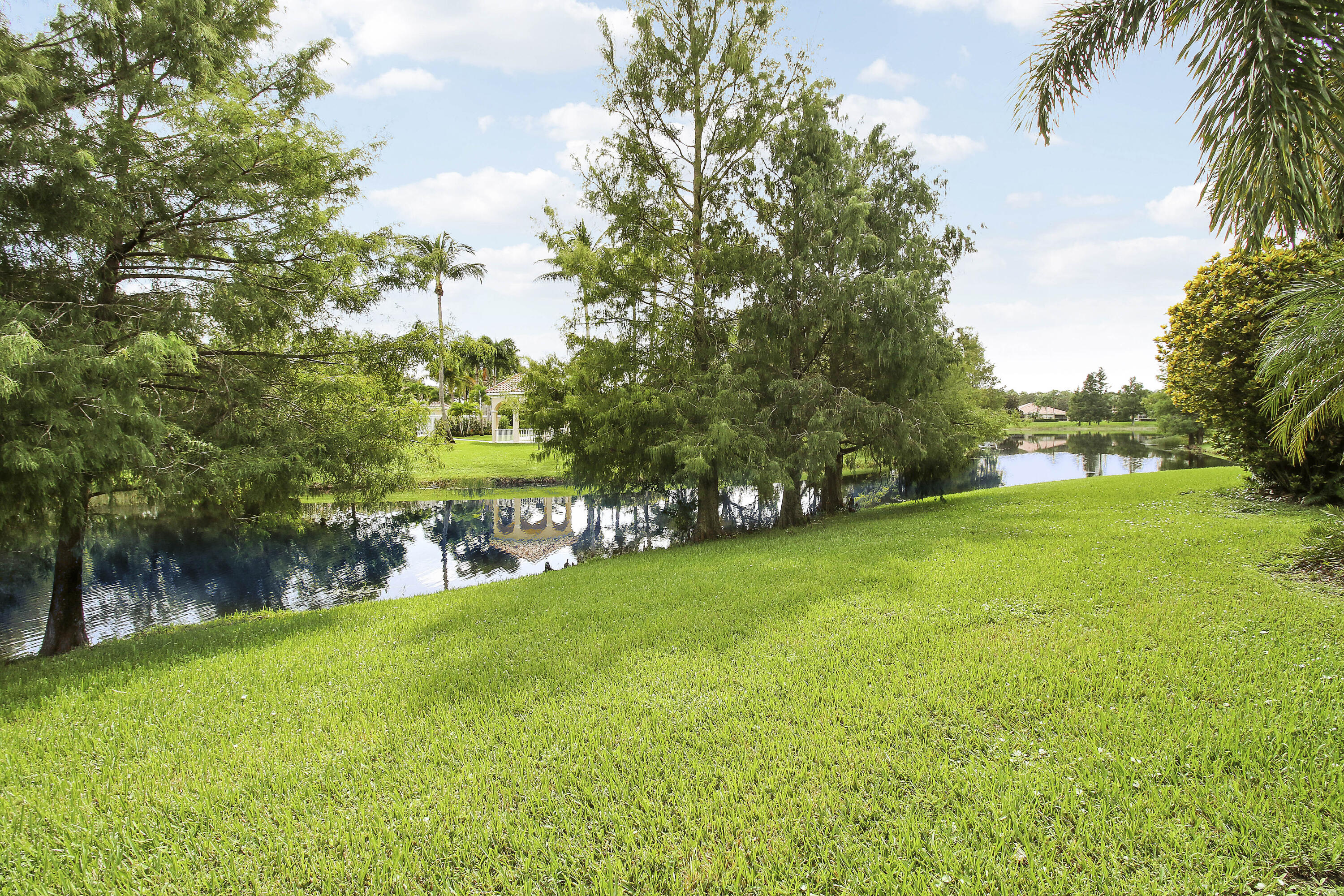 4718 Dovehill, Palm Beach Gardens FL 33418