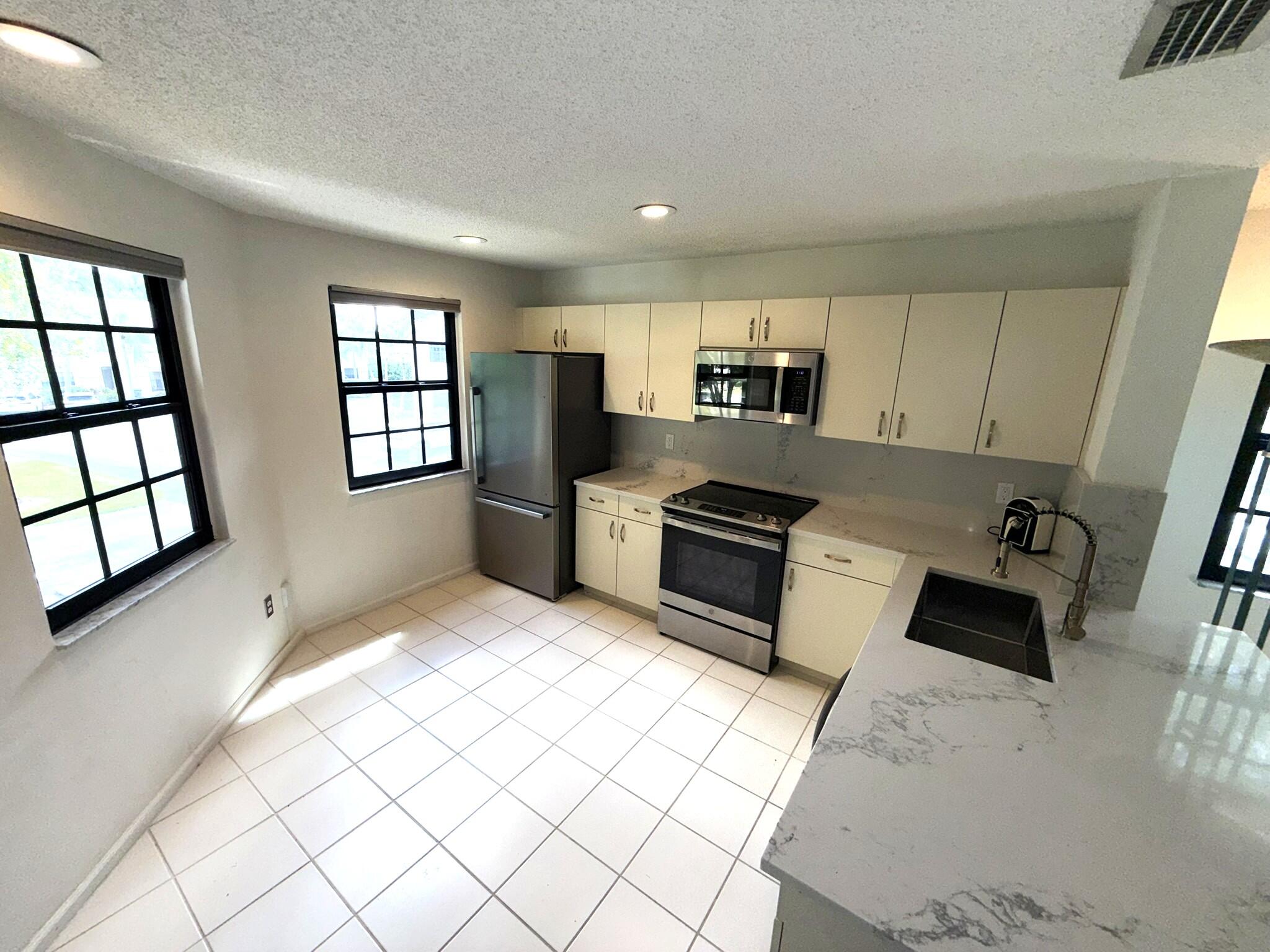 6690 Montego Bay #F, Boca Raton FL 33433