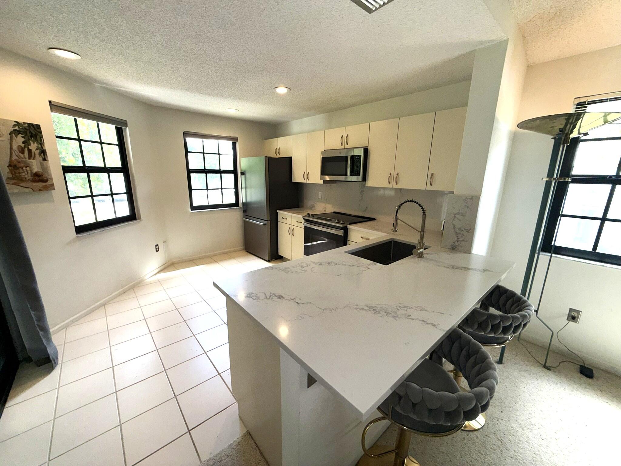 6690 Montego Bay #F, Boca Raton FL 33433