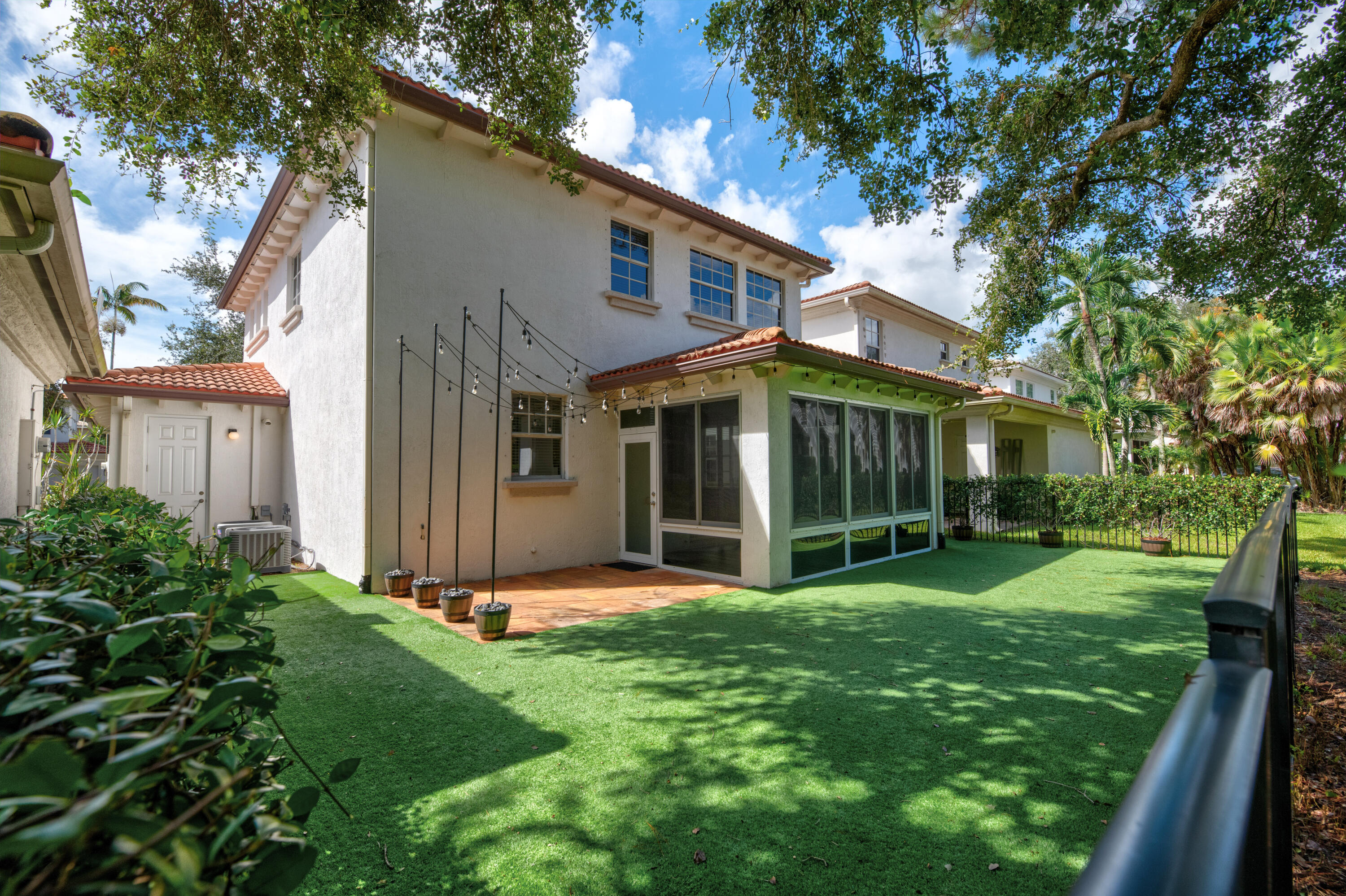 379 Columbus, Palm Beach Gardens FL 33410