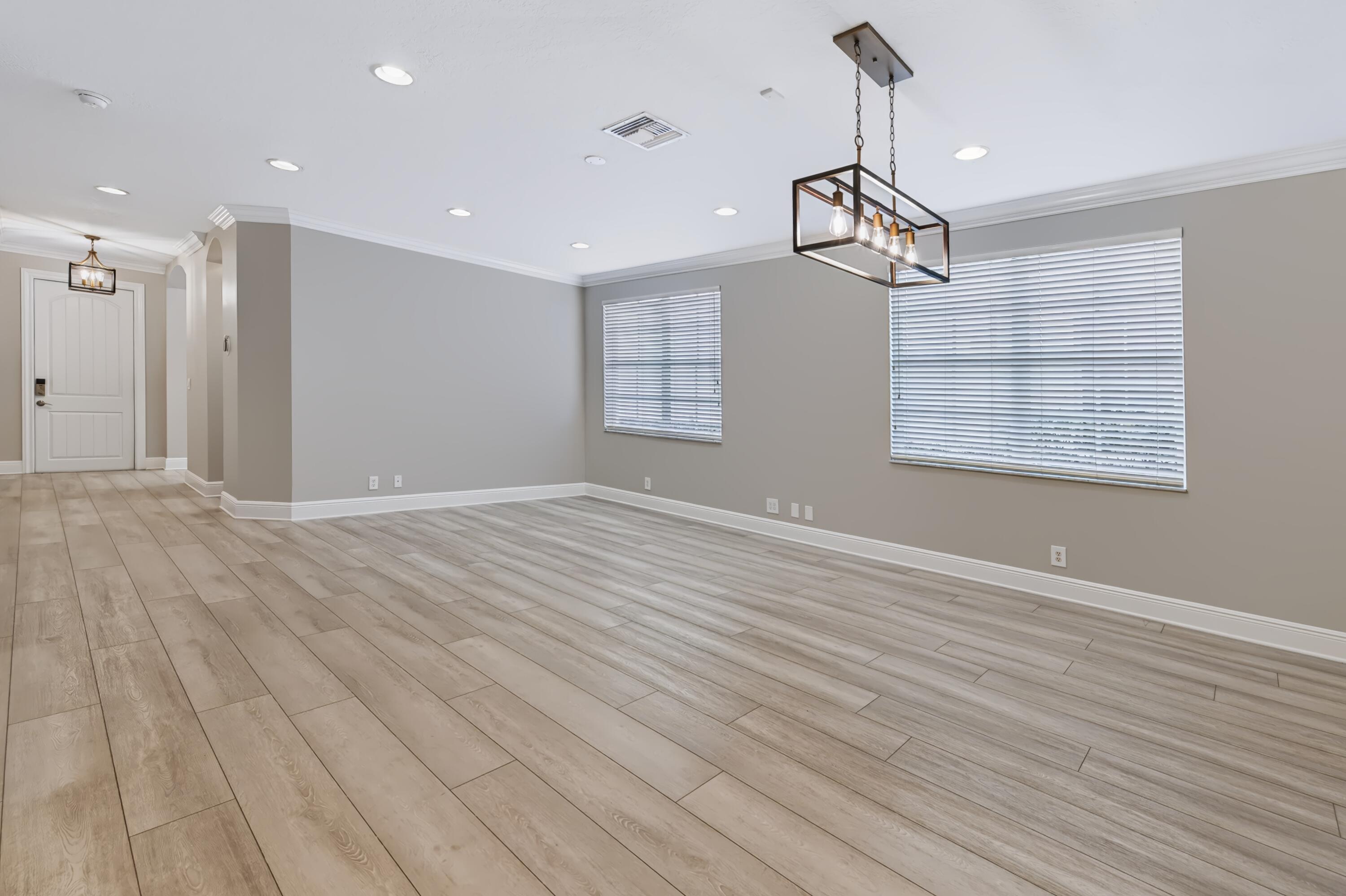 379 Columbus, Palm Beach Gardens FL 33410