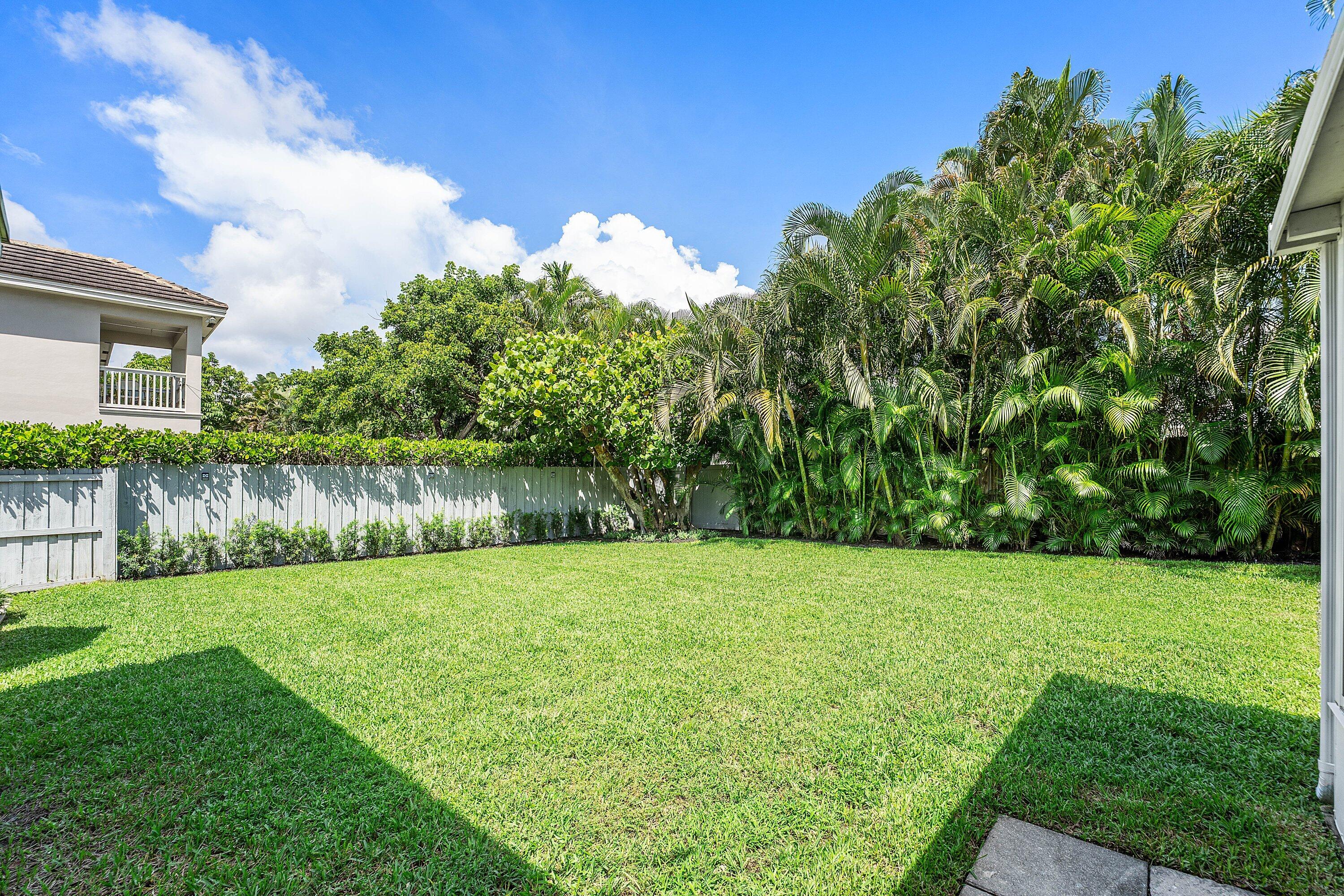 233 LAKE, Delray Beach FL 33444