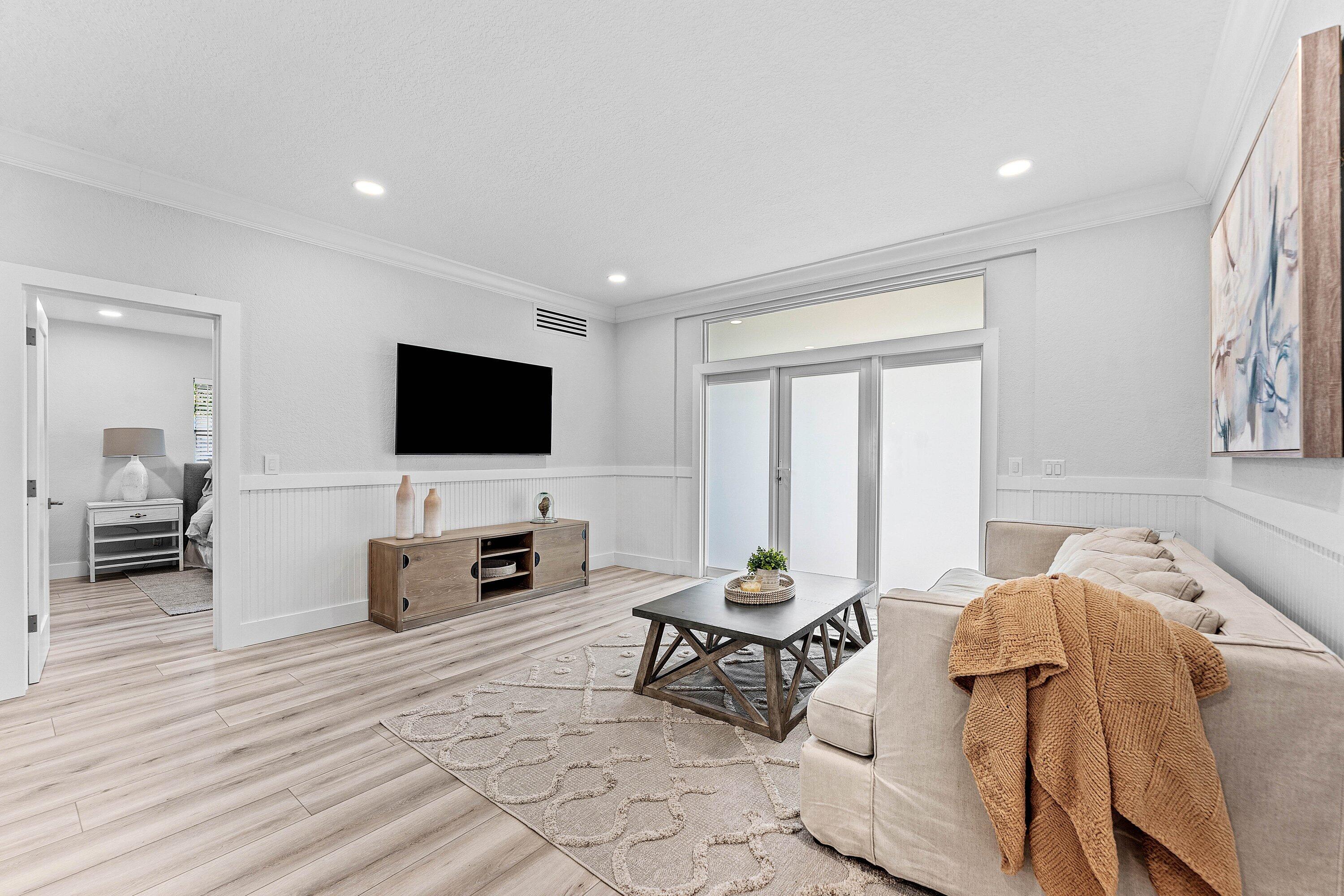233 LAKE, Delray Beach FL 33444