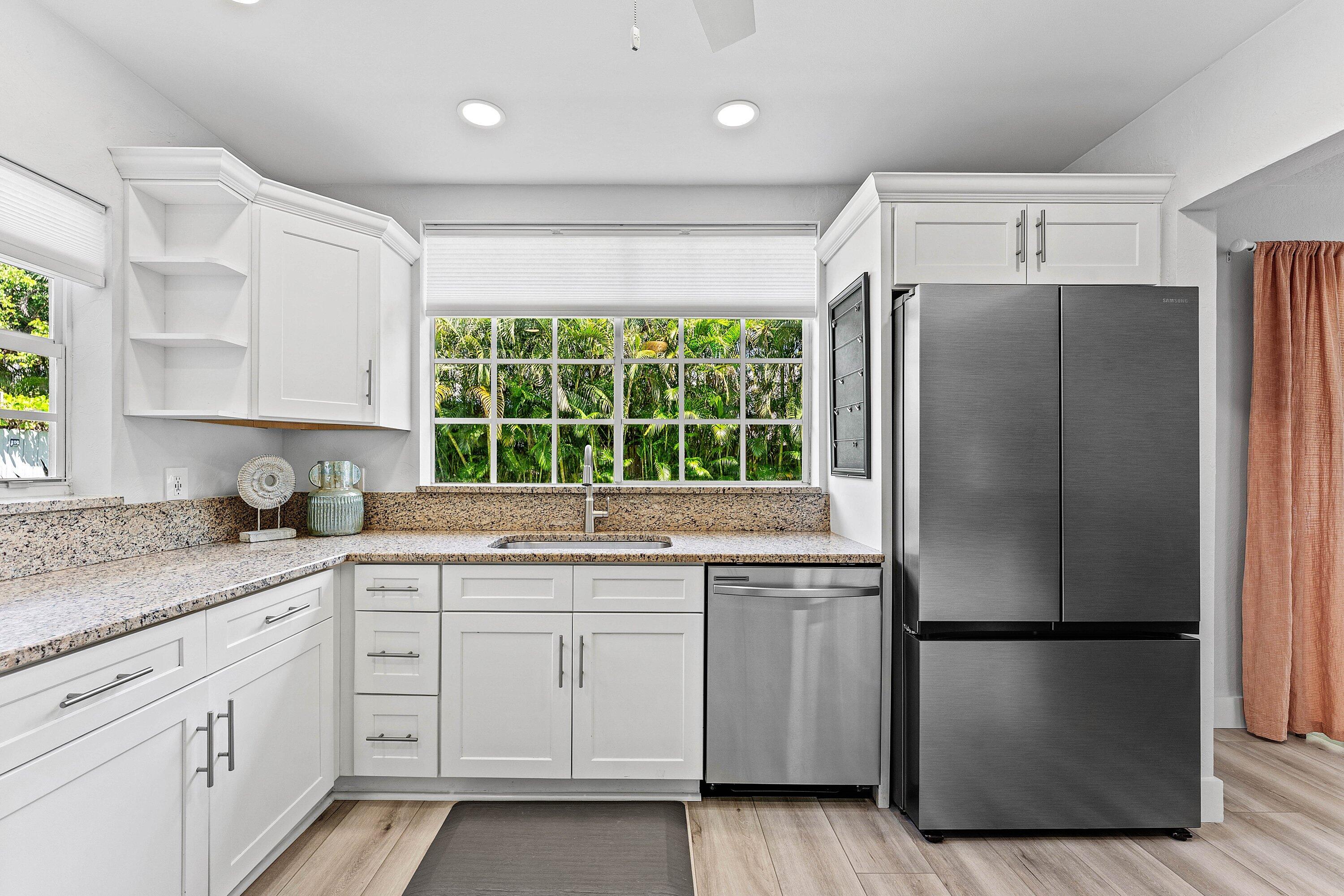 233 LAKE, Delray Beach FL 33444