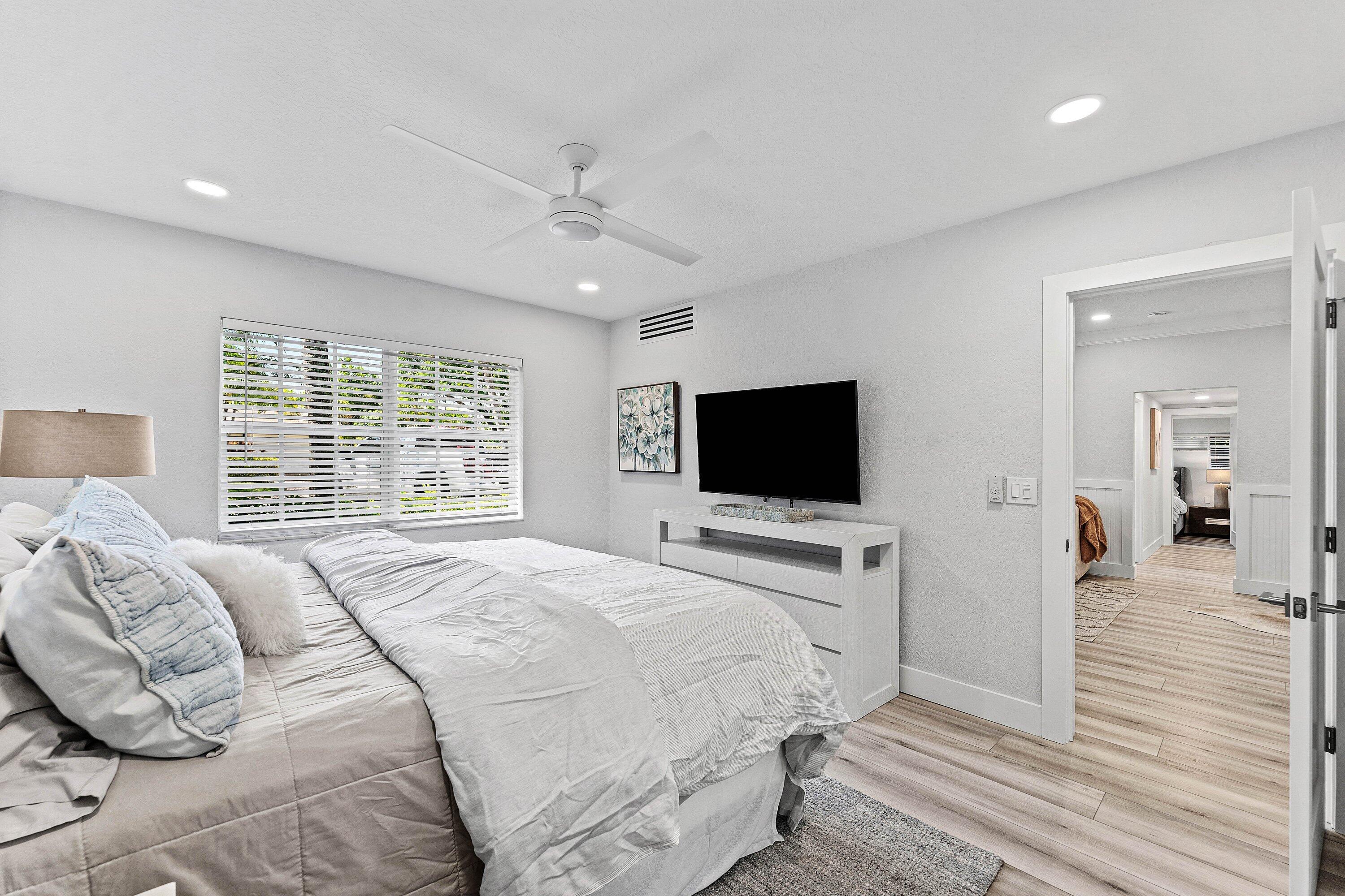 233 LAKE, Delray Beach FL 33444