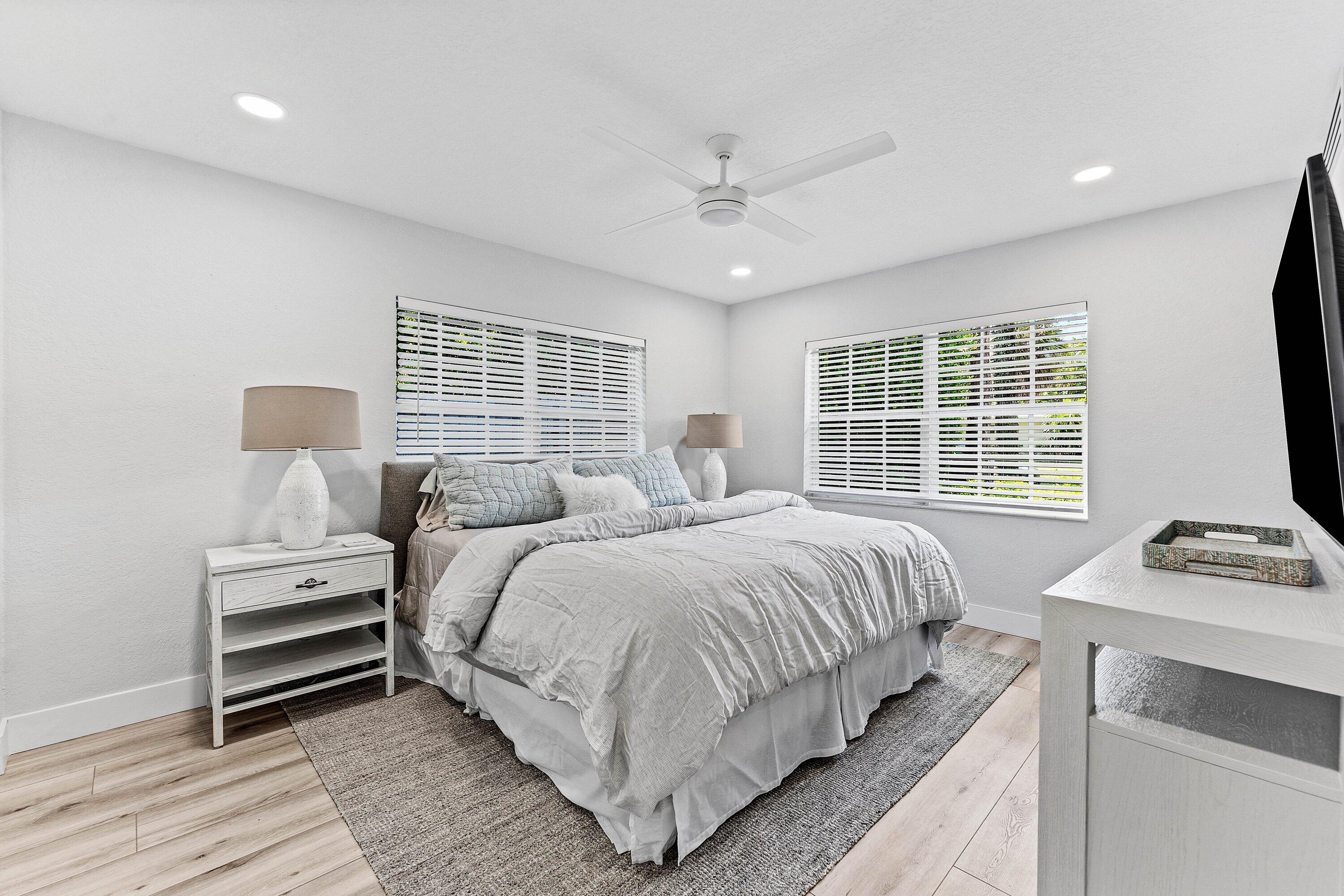 233 LAKE, Delray Beach FL 33444