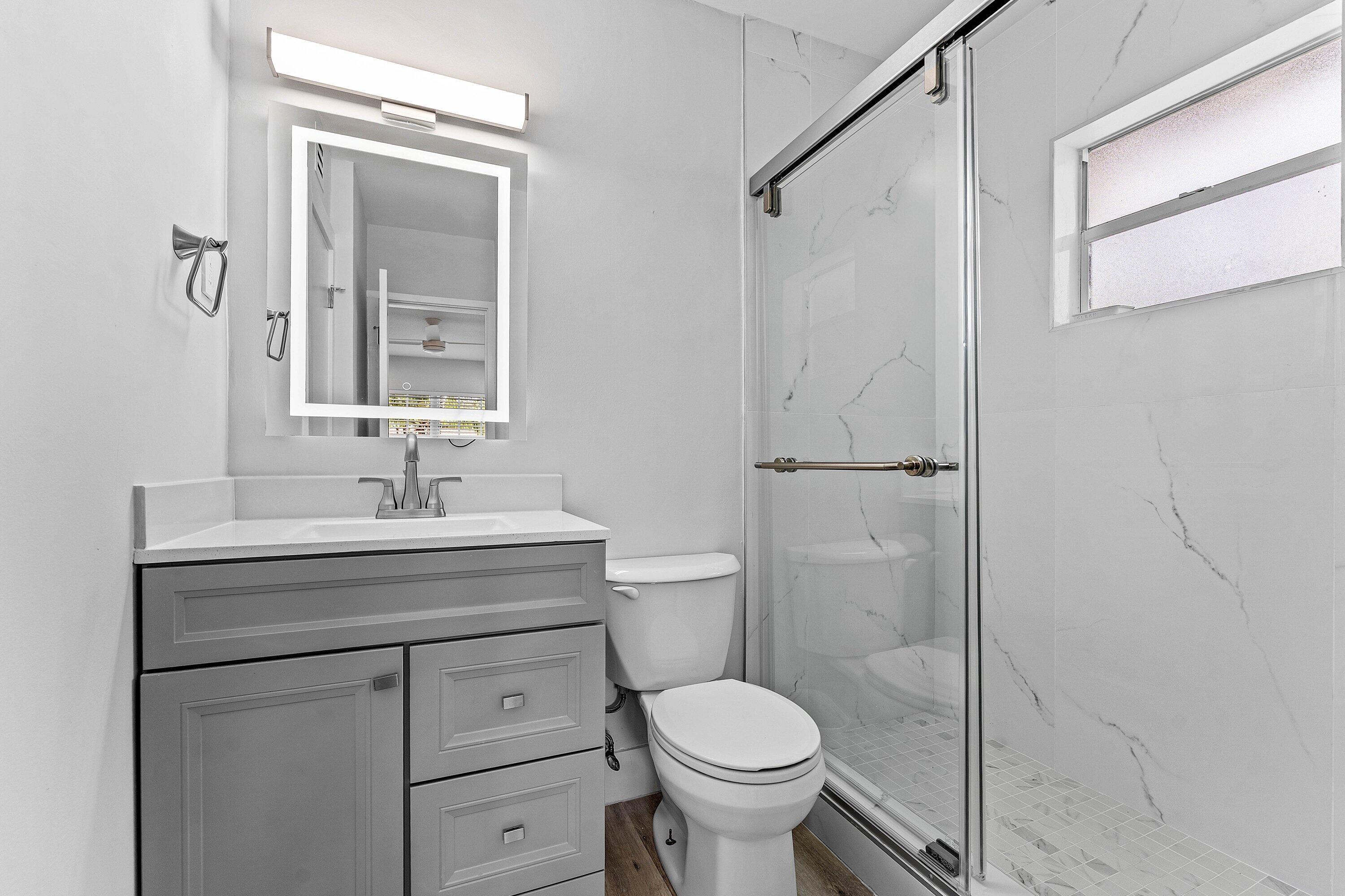 233 LAKE, Delray Beach FL 33444