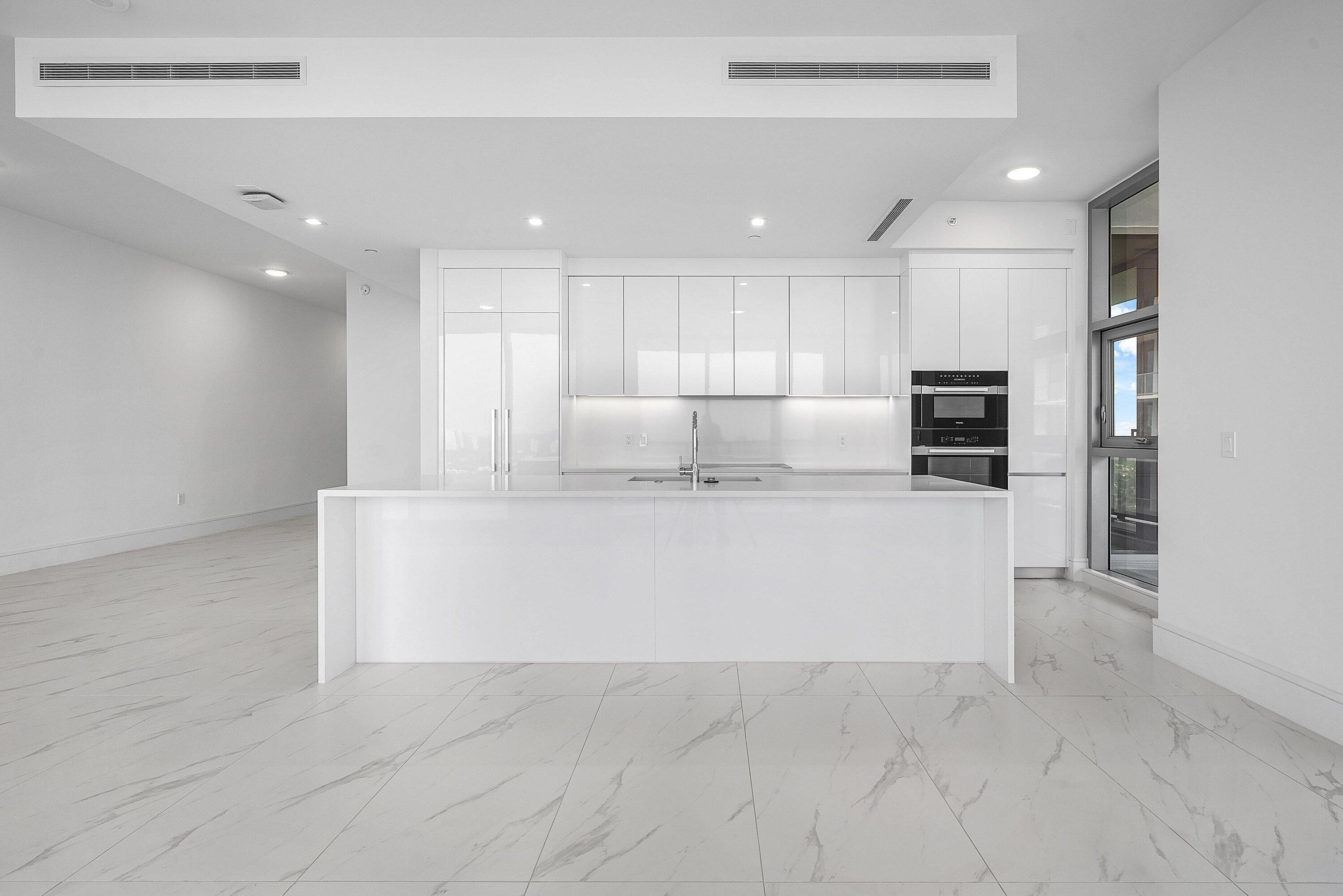 220 Lake Shore #2202, Lake Park FL 33403
