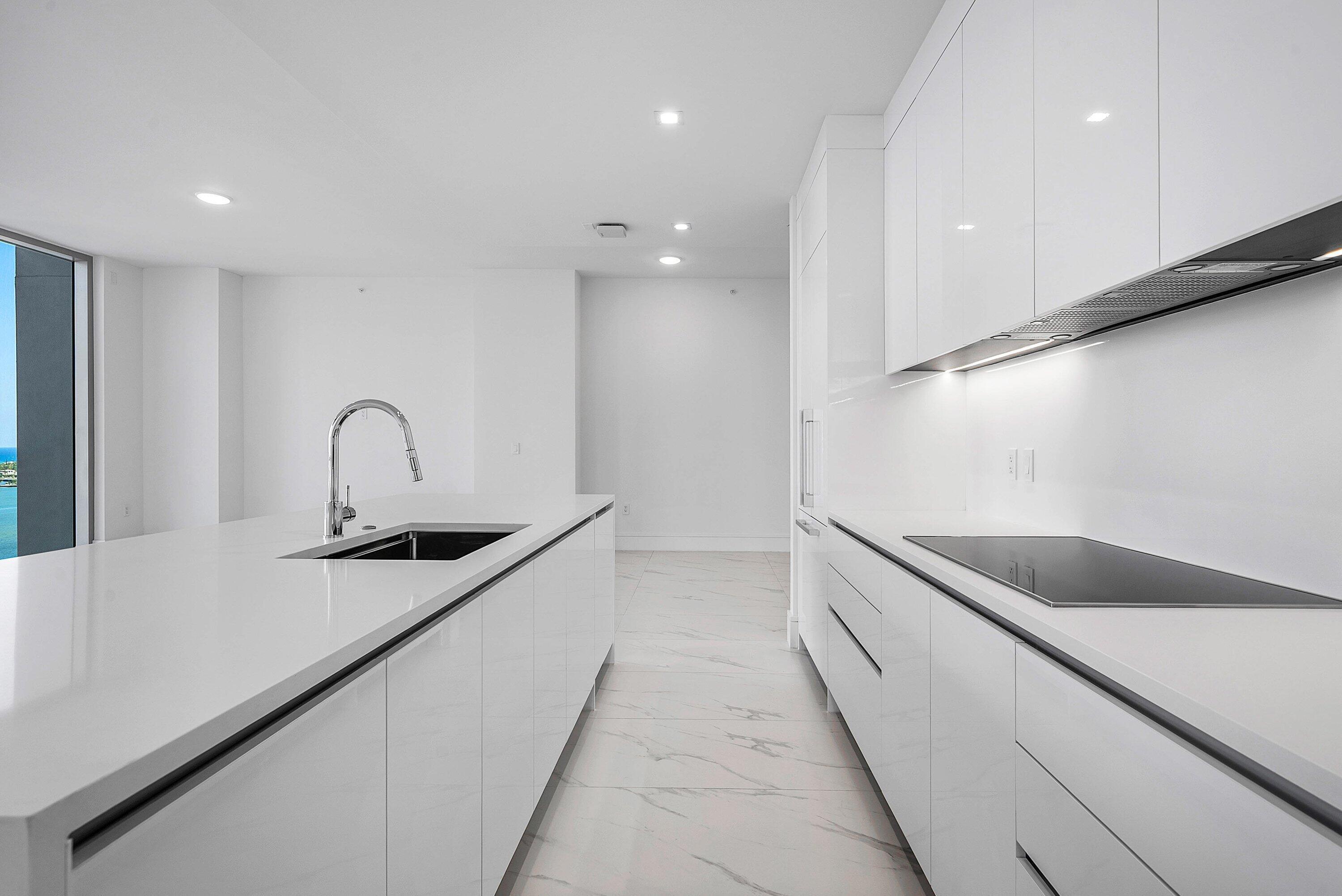 220 Lake Shore #2202, Lake Park FL 33403