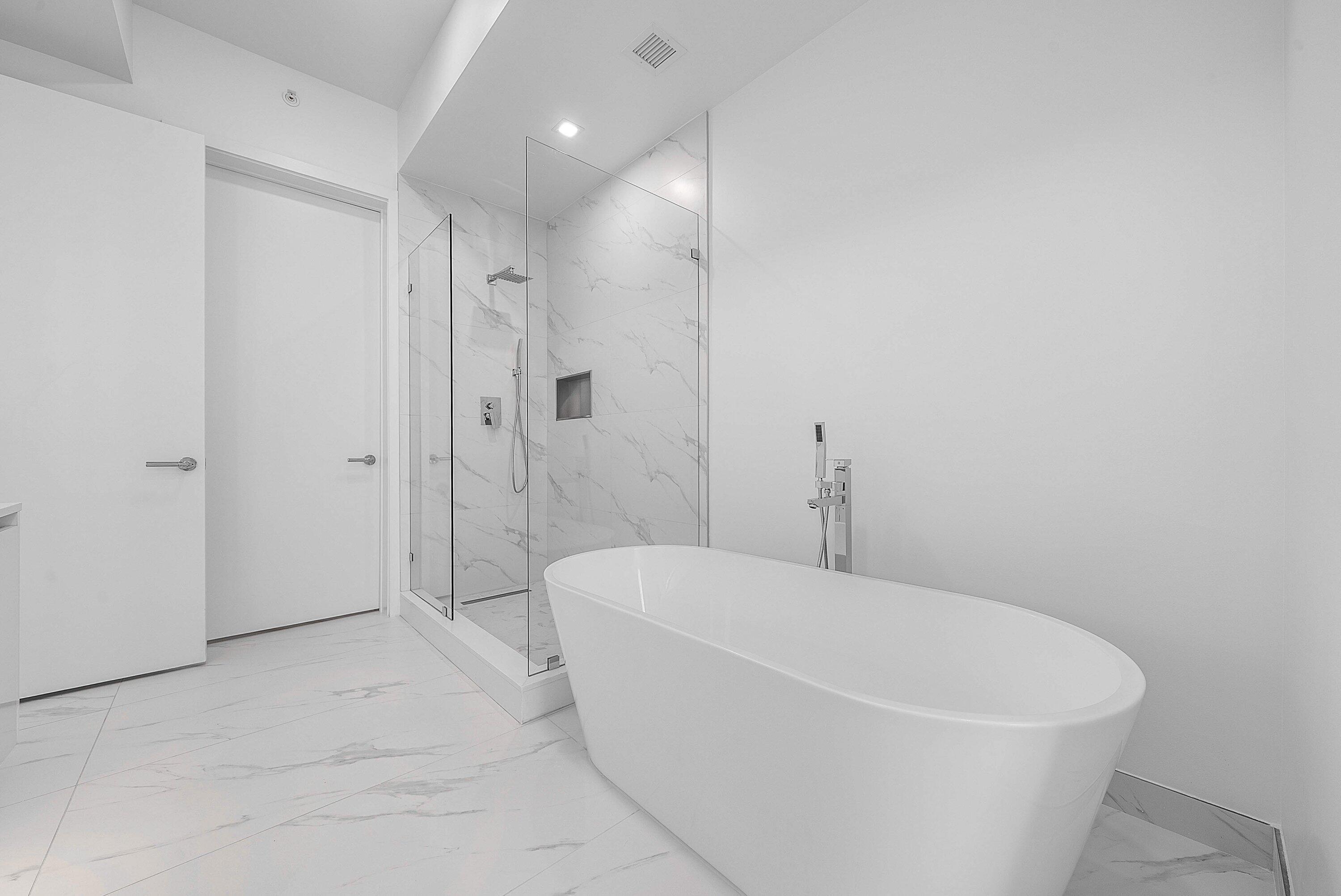 220 Lake Shore #2202, Lake Park FL 33403