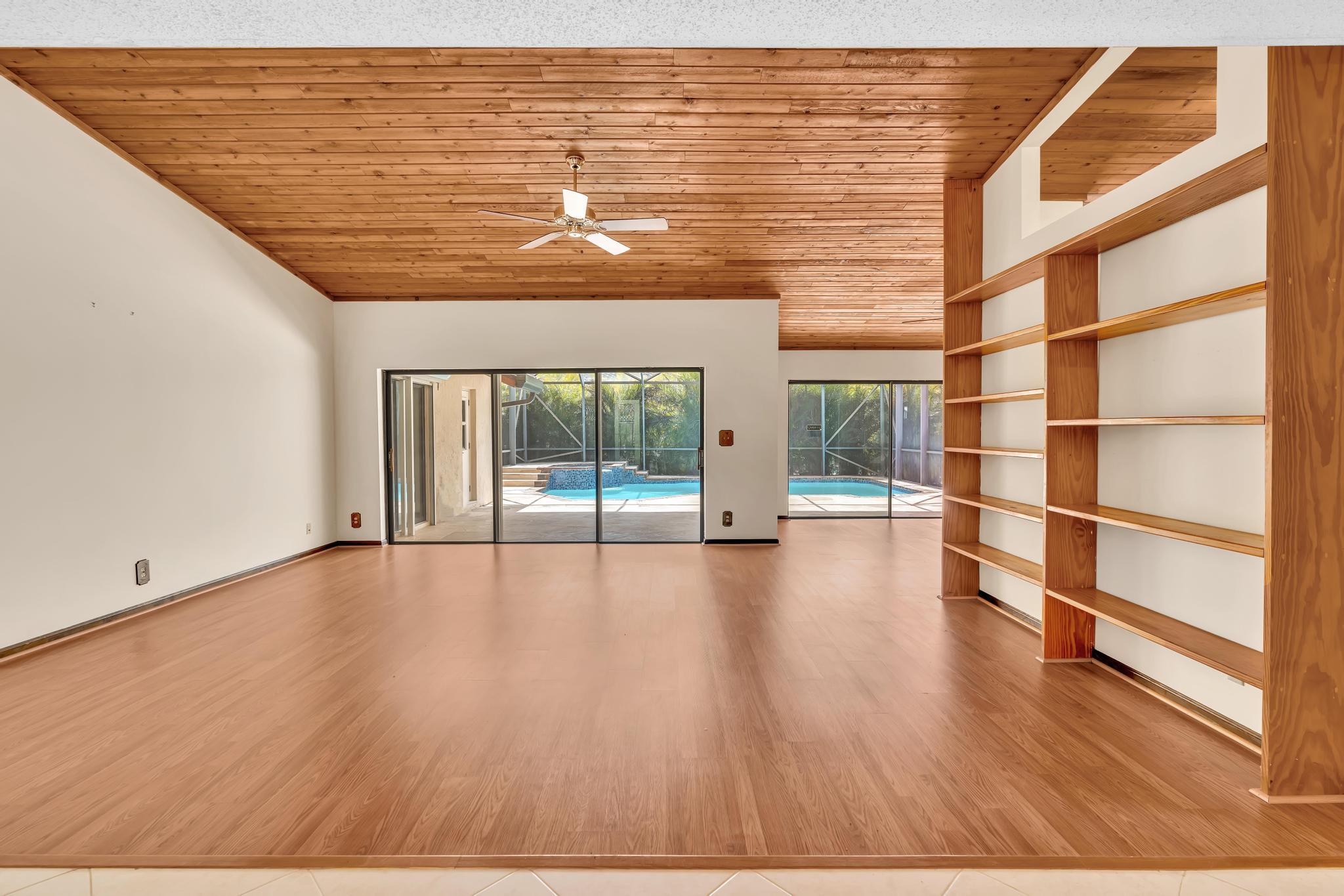 7908 NW 85TH, Tamarac FL 33321