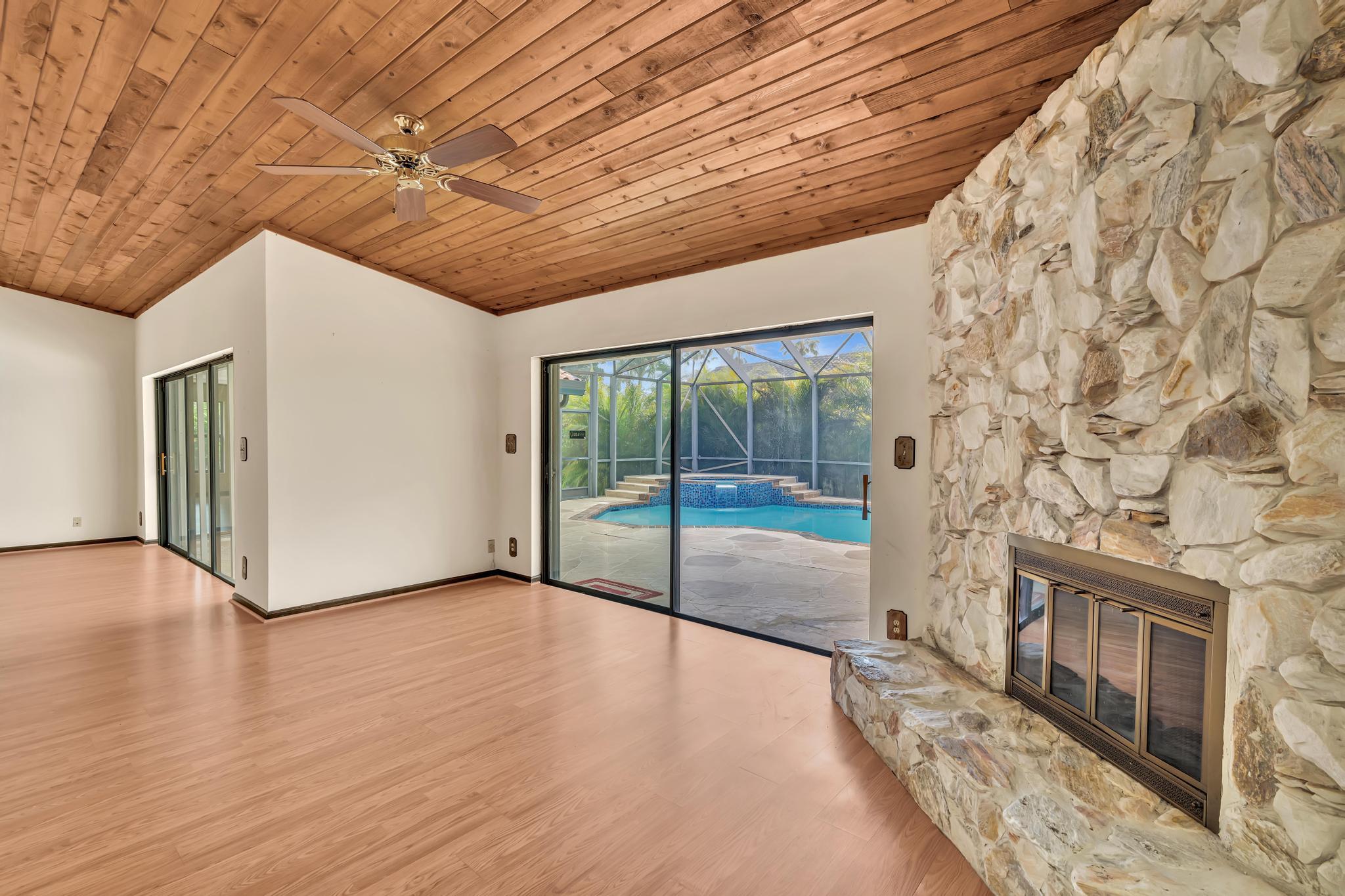 7908 NW 85TH, Tamarac FL 33321