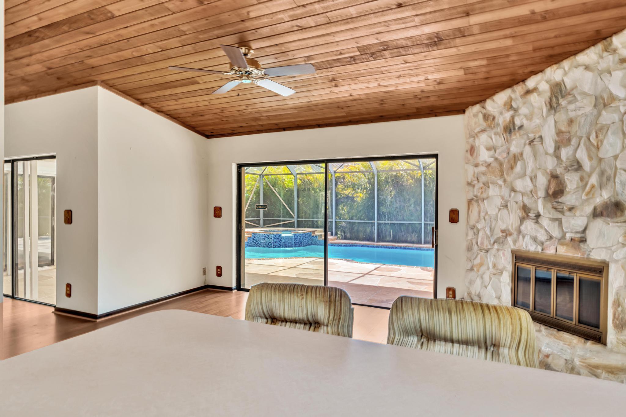 7908 NW 85TH, Tamarac FL 33321