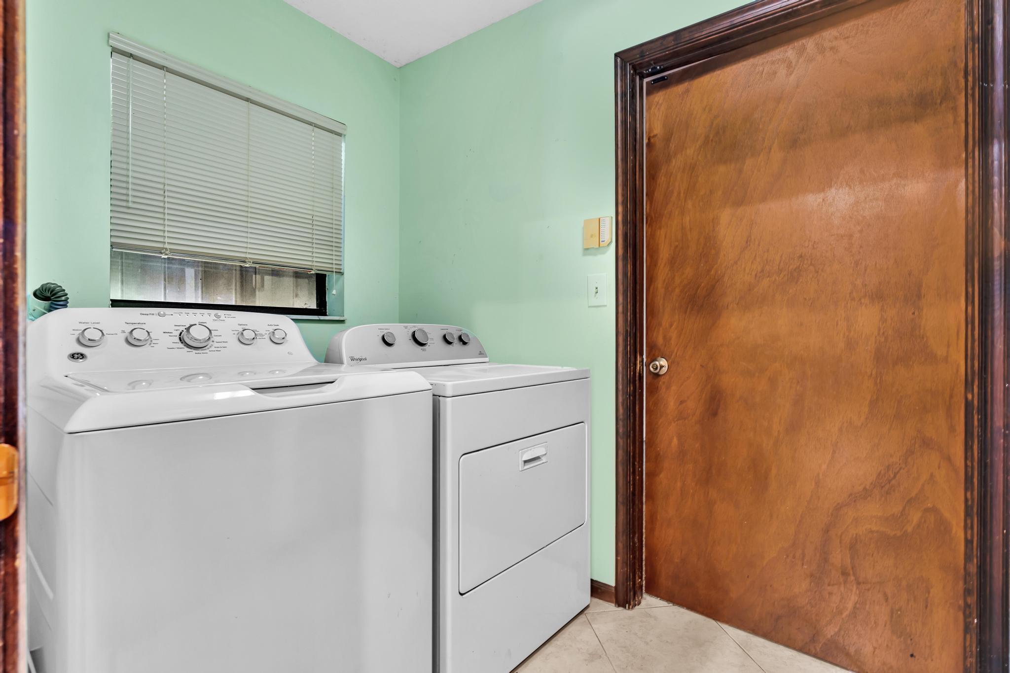 7908 NW 85TH, Tamarac FL 33321
