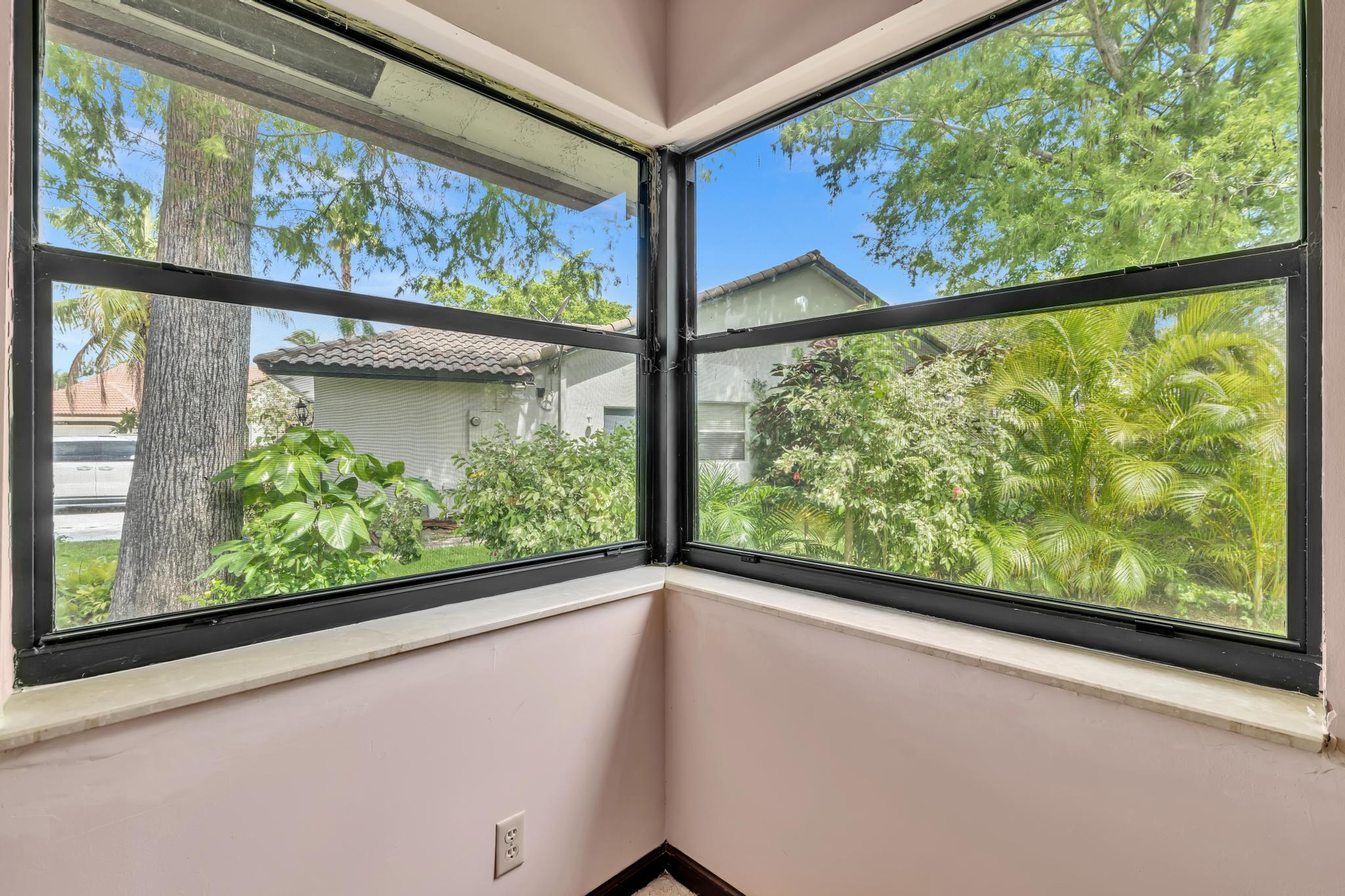 7908 NW 85TH, Tamarac FL 33321