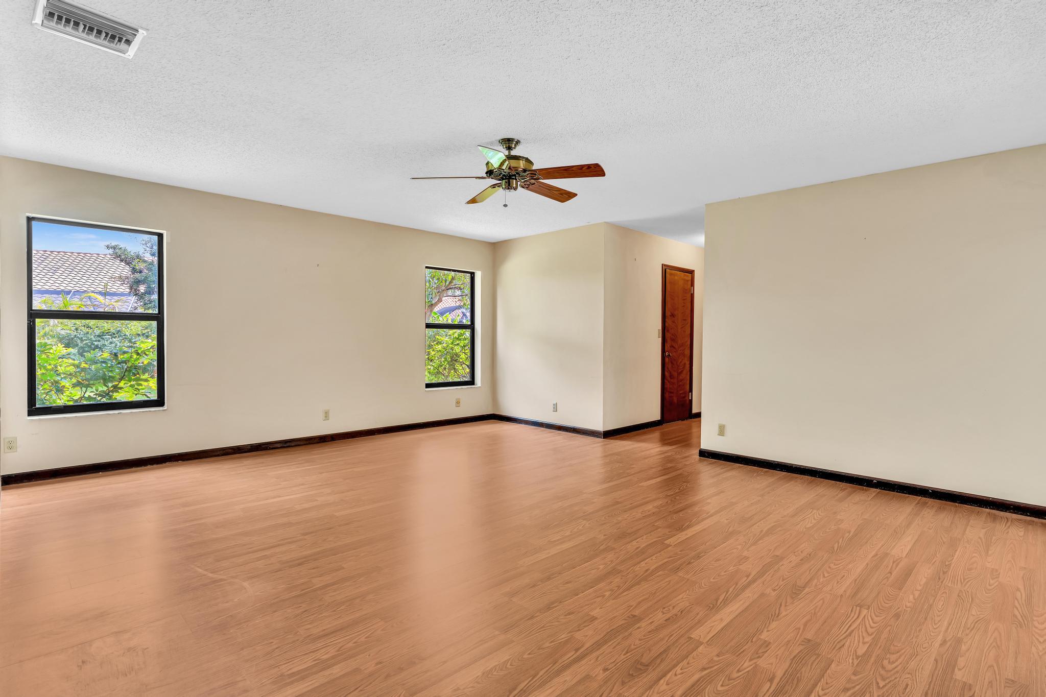 7908 NW 85TH, Tamarac FL 33321
